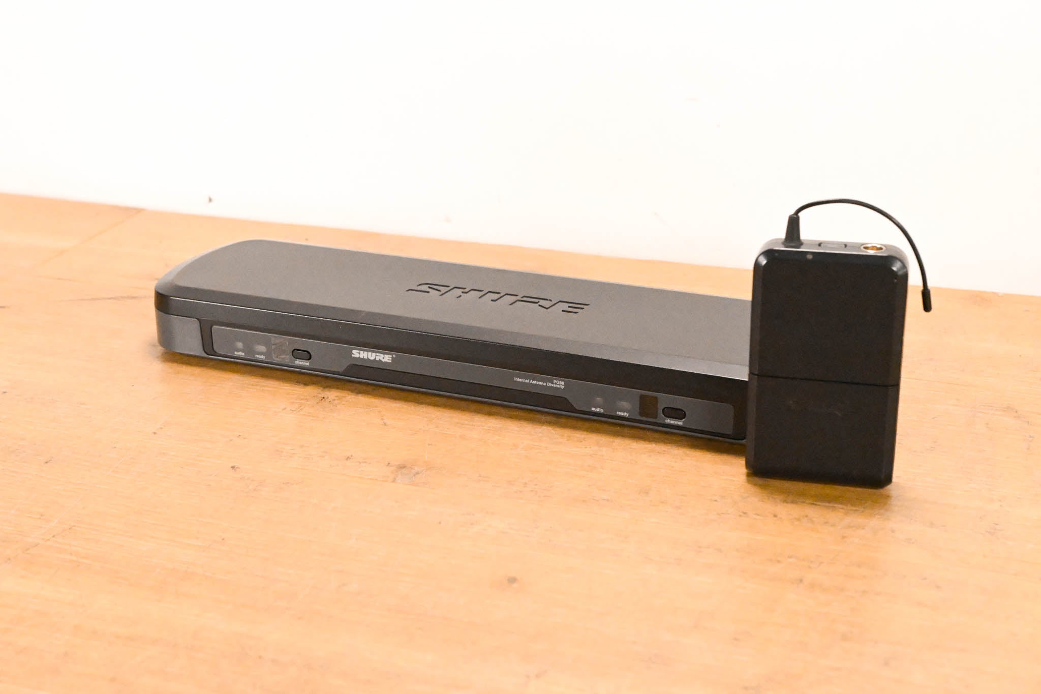 Shure PG88 Dual Wireless System with one PG1 Bodypack - H7 Band (NO PSU)