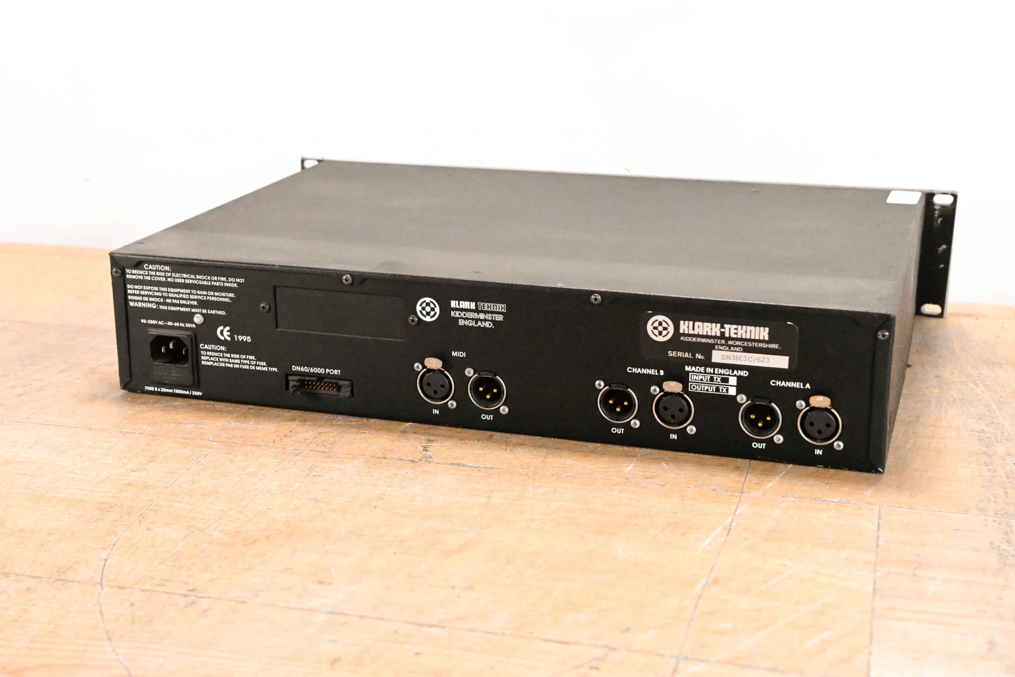 Klark Teknik DN3601 Programmable Slave Graphic Equalizer