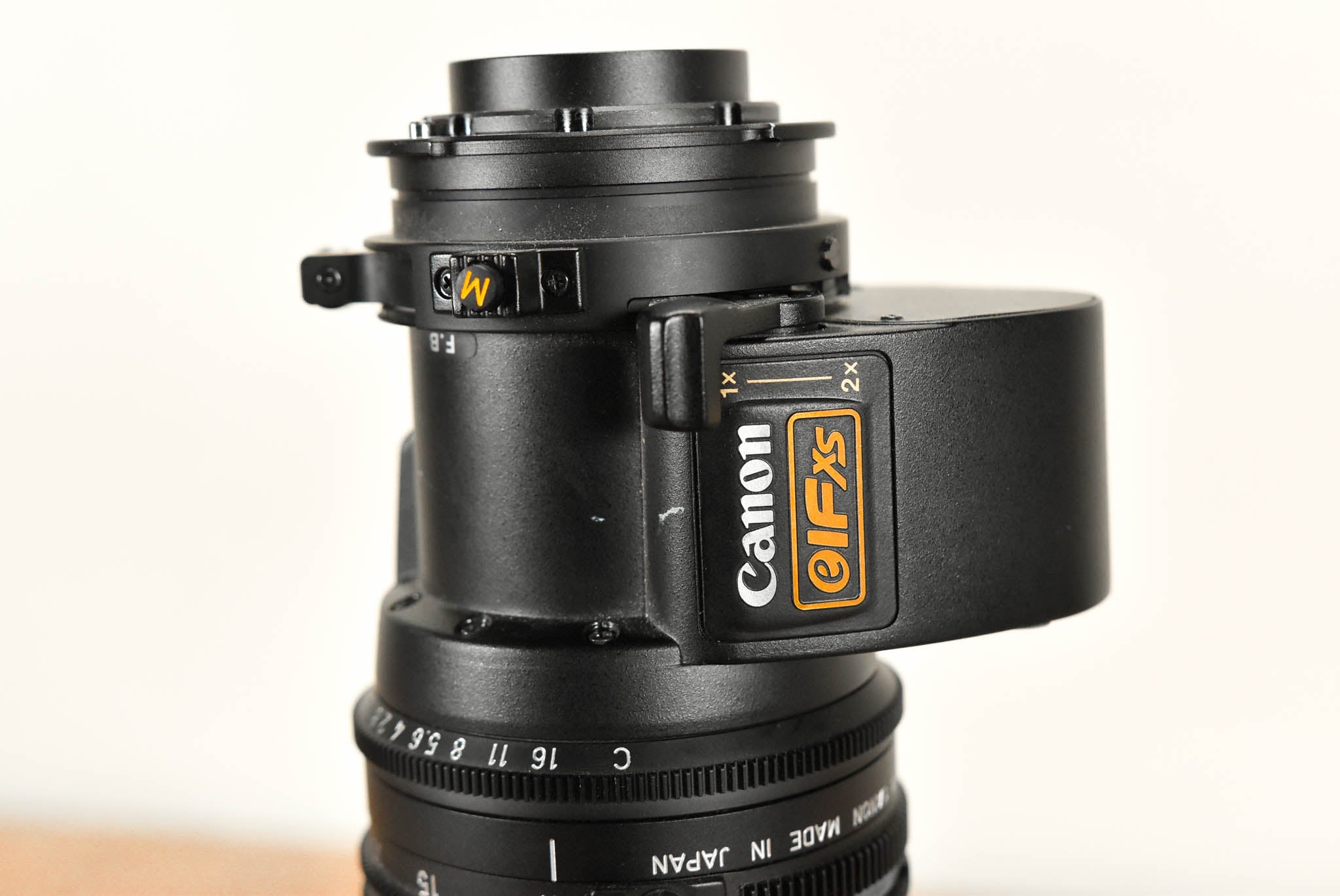 Canon J17ex7.7B Zoom Lens - 7.7-131mm 1:1.8