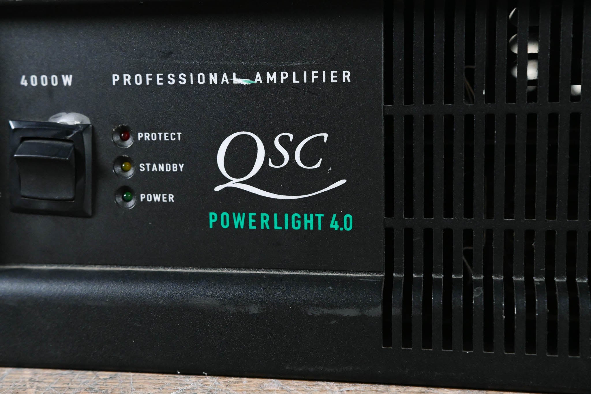 QSC PowerLight 4.0 2-Channel Power Amplifier