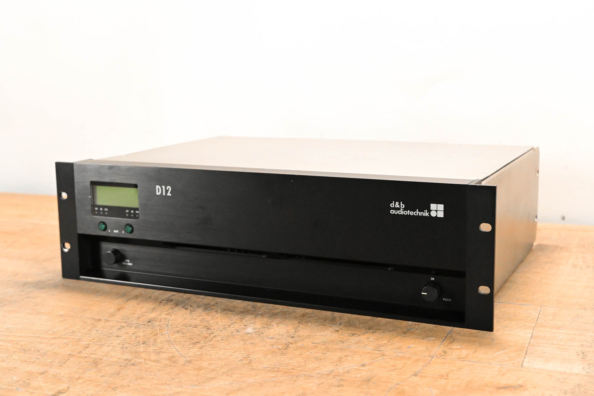 d&b audiotechnik D12 Dual-Channel Power Amplifier