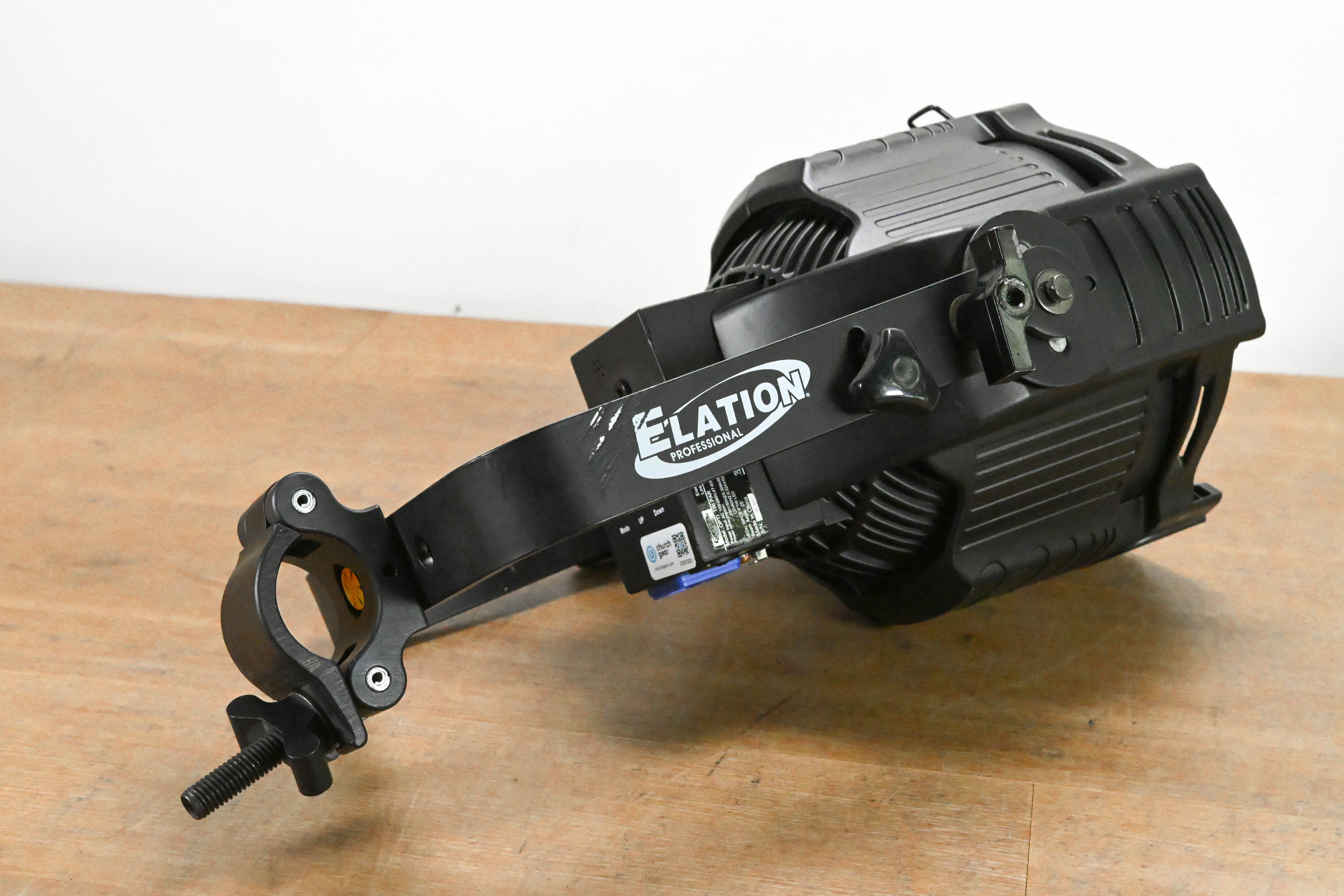 Elation OPTI TRI PAR 18 x 3W Tri Color LED Par