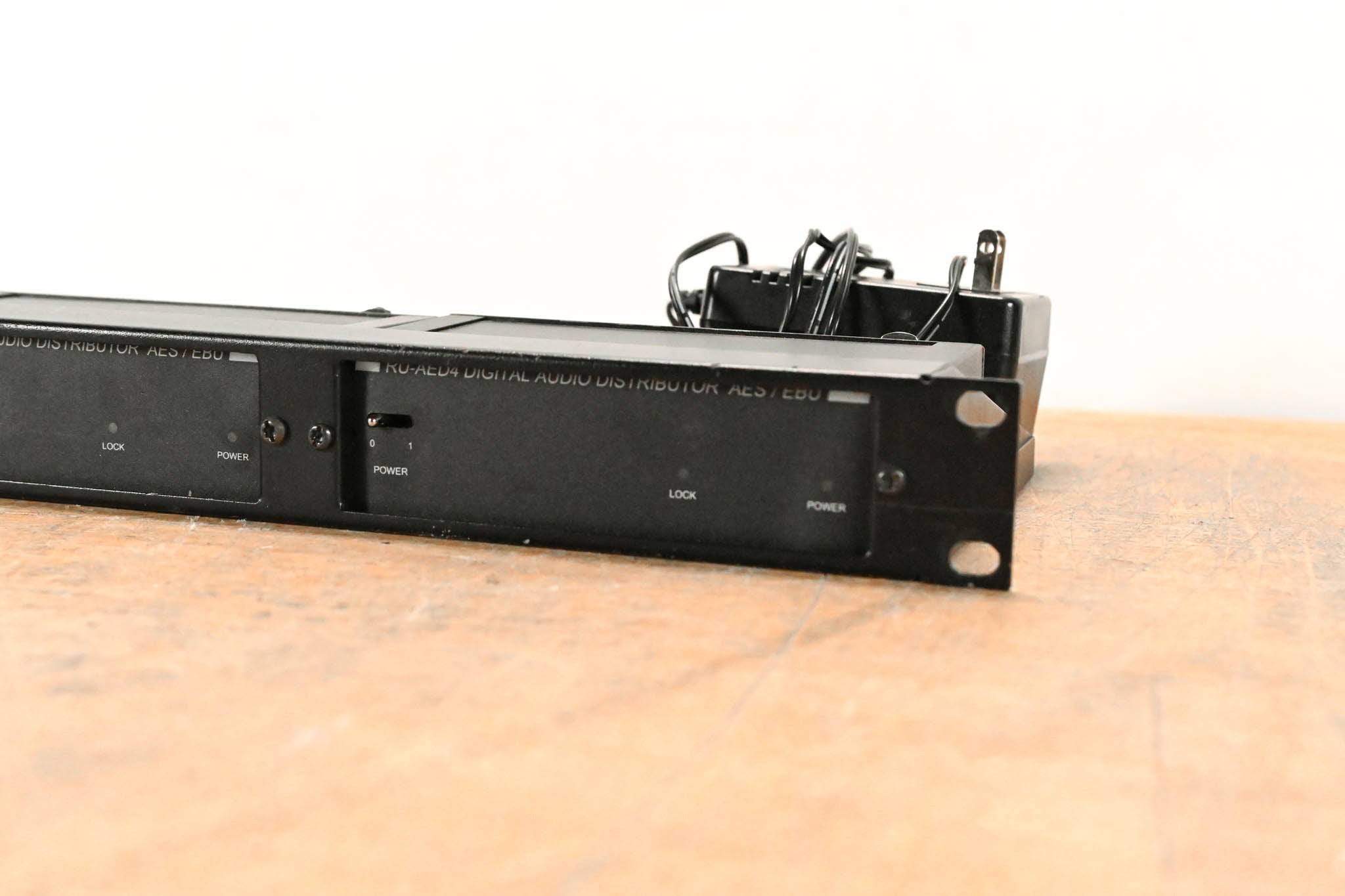 RDL RU-AED4 AES/EBU Digital Audio Distributor (Pack of 3)