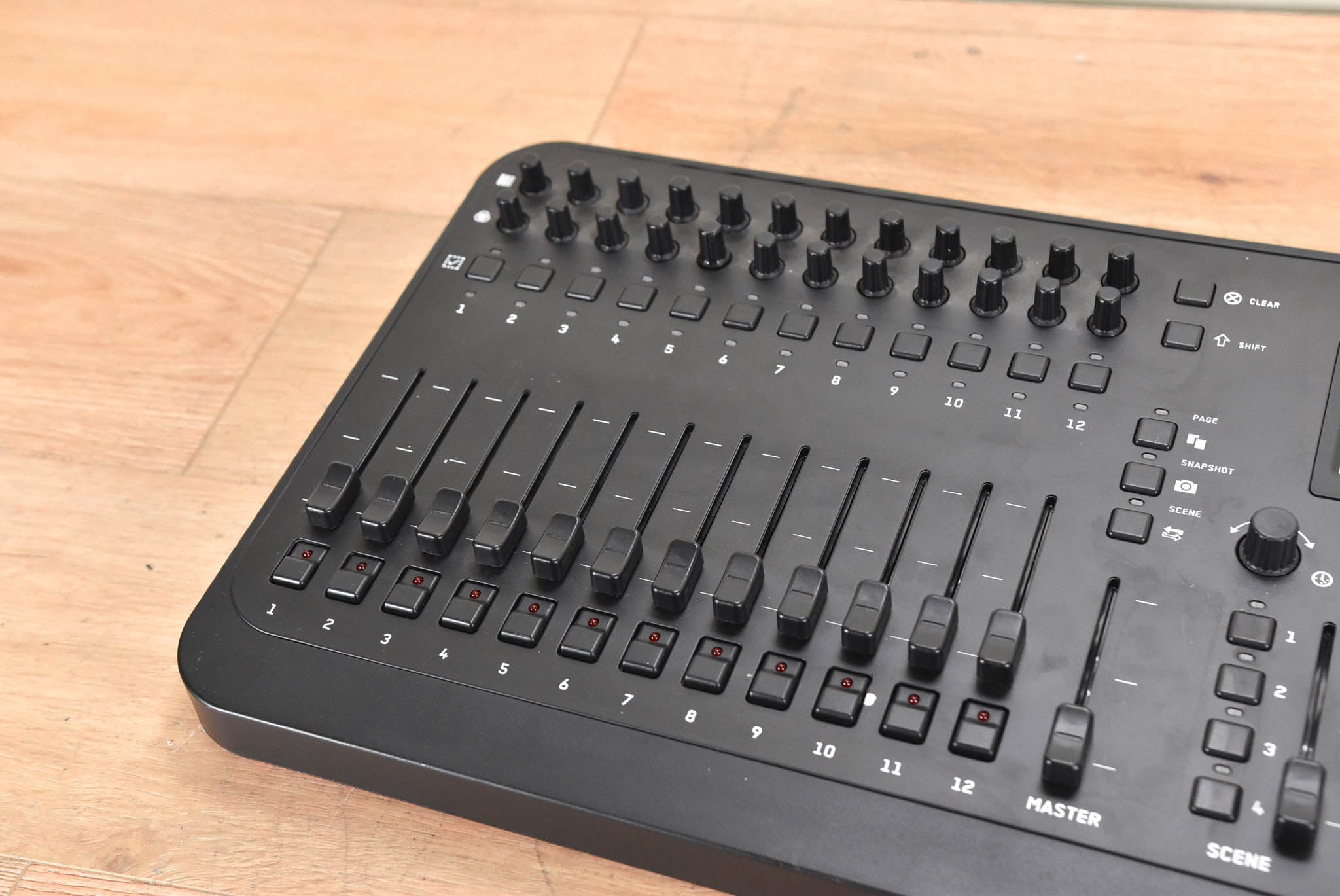 Jands Stage CL Compact Lighting Console (NO POWER SUPPLY)