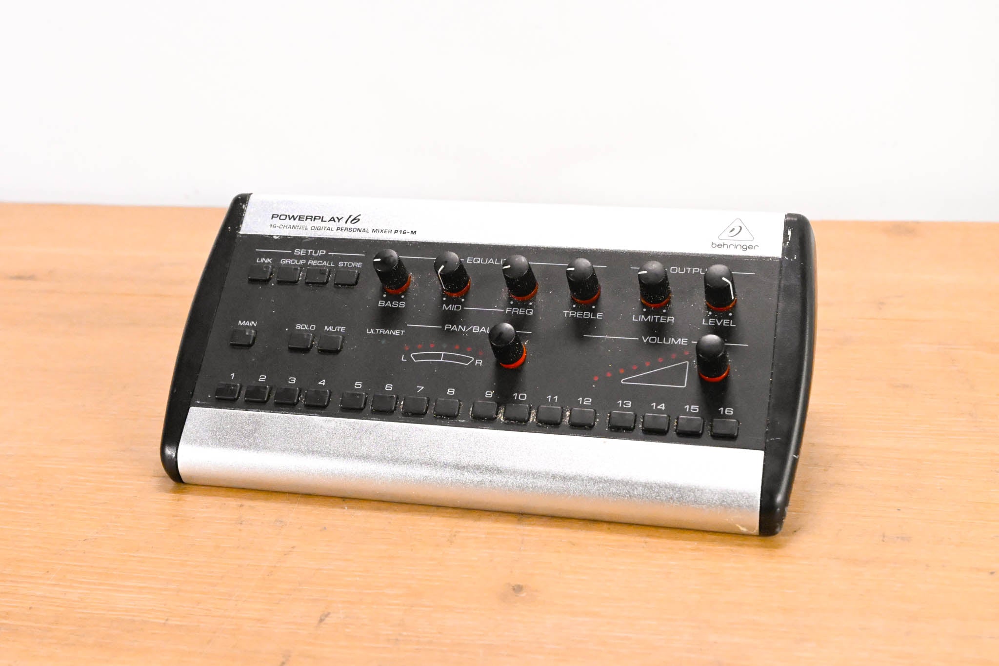 Behringer Powerplay P16-M 16-Channel Digital Personal Mixer