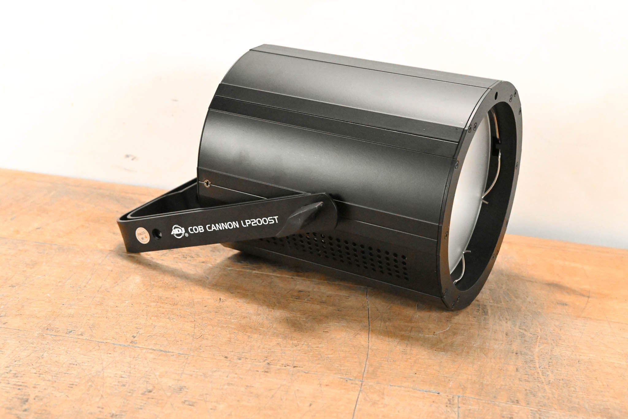 ADJ COB Cannon LP200ST 200W Chip On Board Color Mixing Wash Fixture