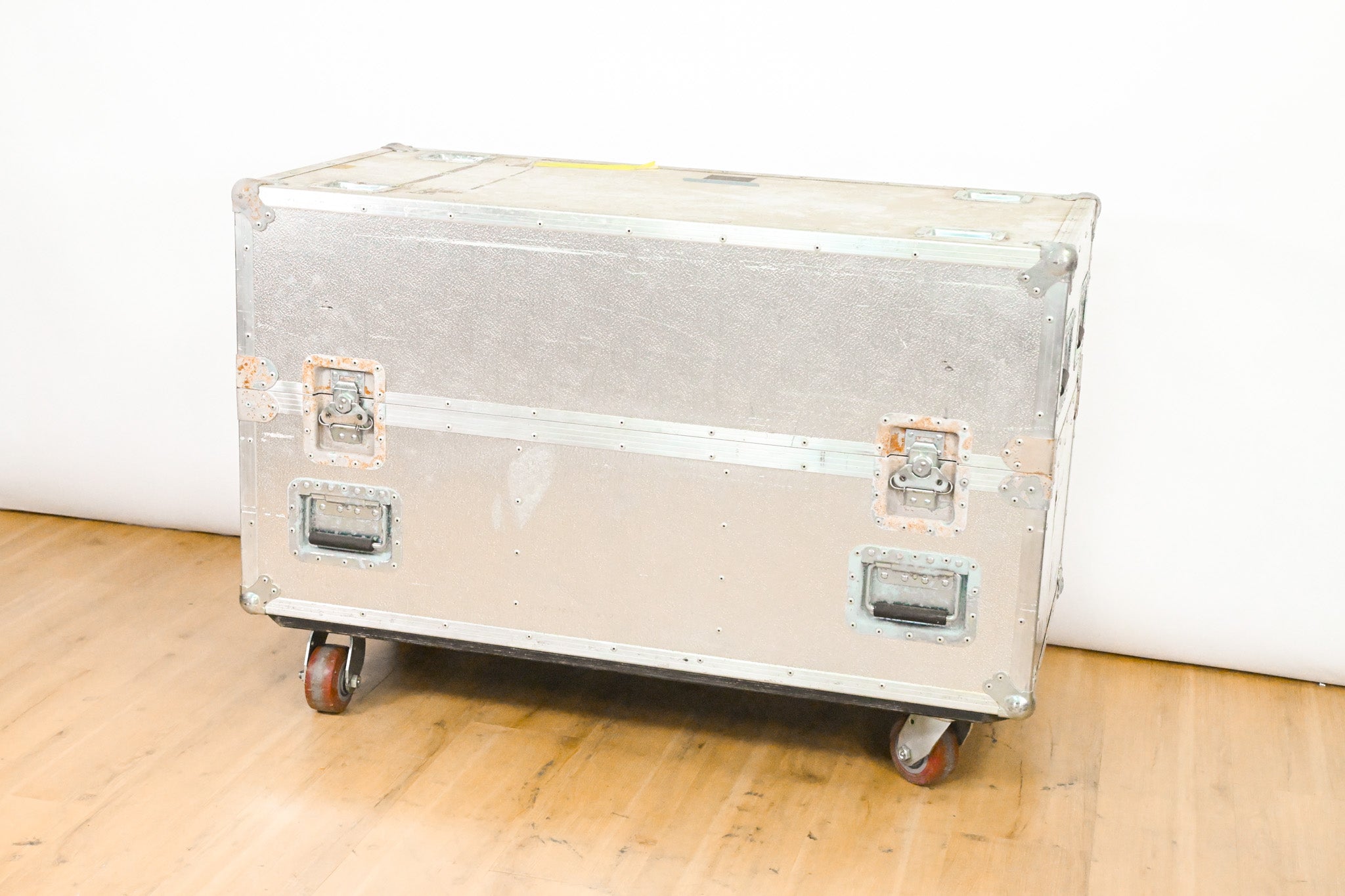Meyer Sound UM-1P 12" Powered Stage Monitor Speaker (PAIR) w/ Road Case