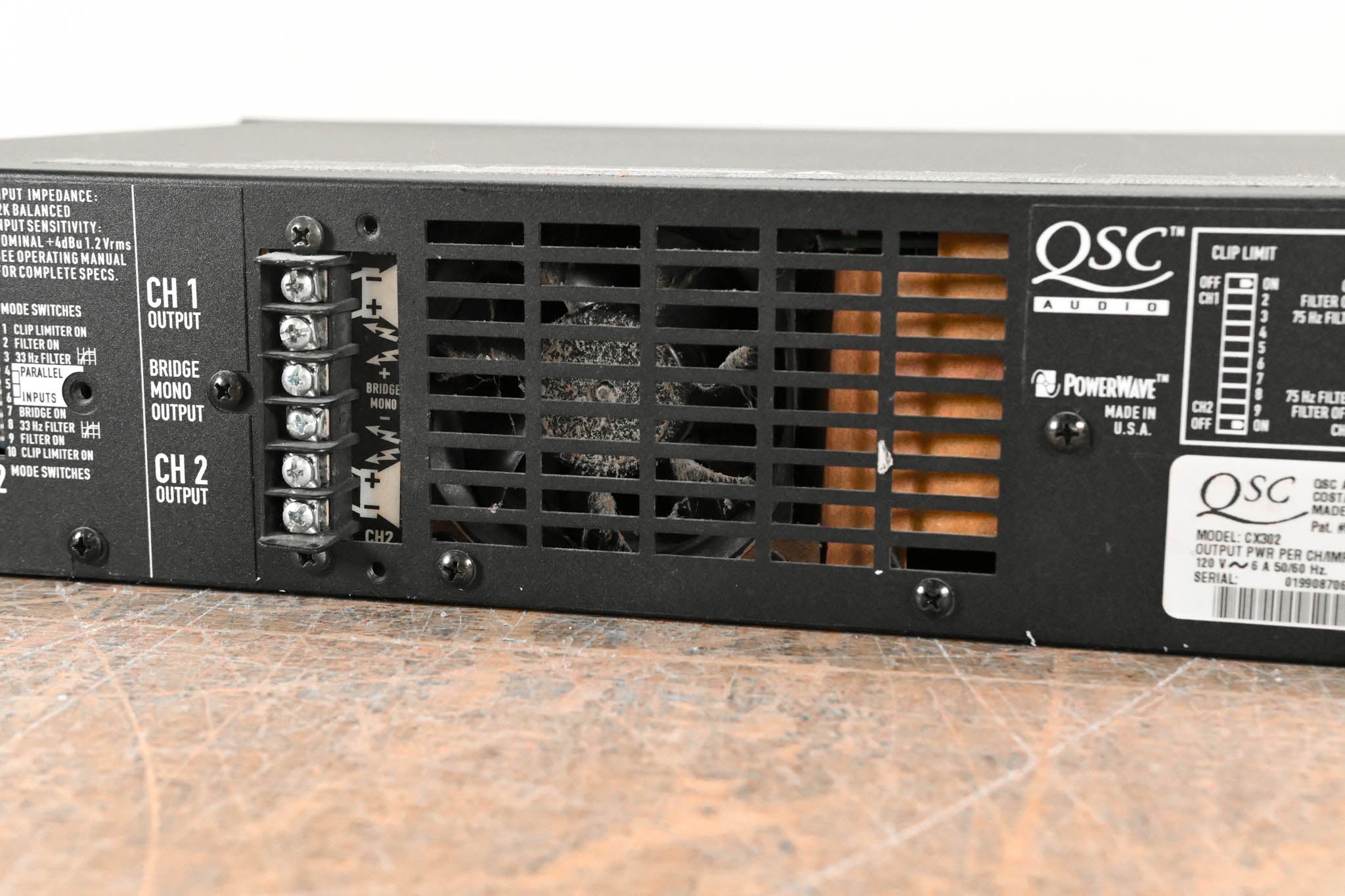 QSC CX302 2-Channel Power Amplifier