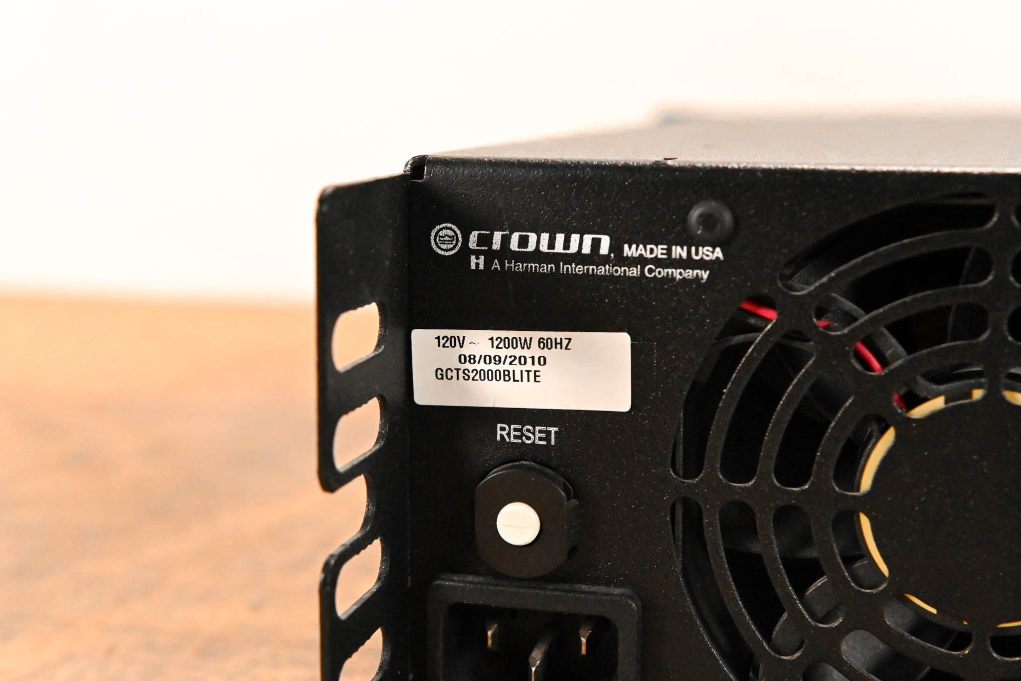 Crown CTs 2000 Two-Channel 1000W Power Amplifier