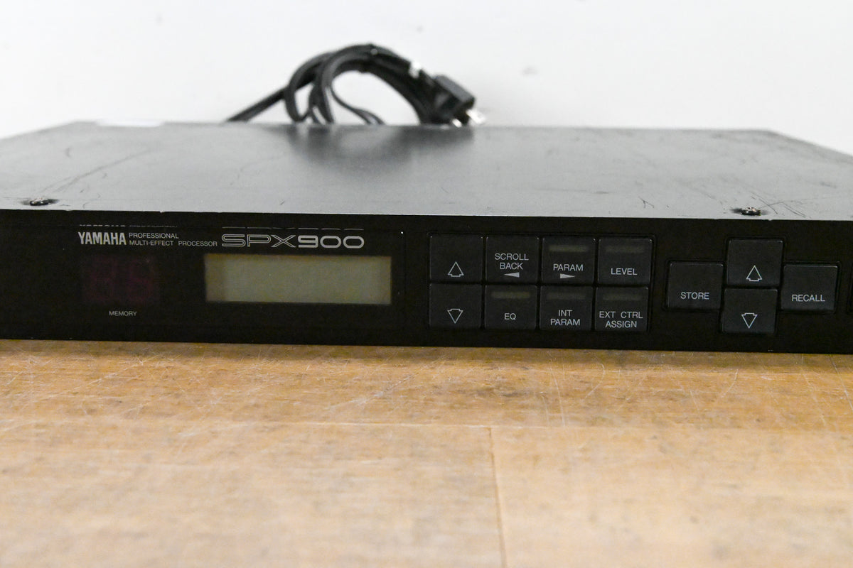 Yamaha SPX900 Digital Multi-Effects Processor