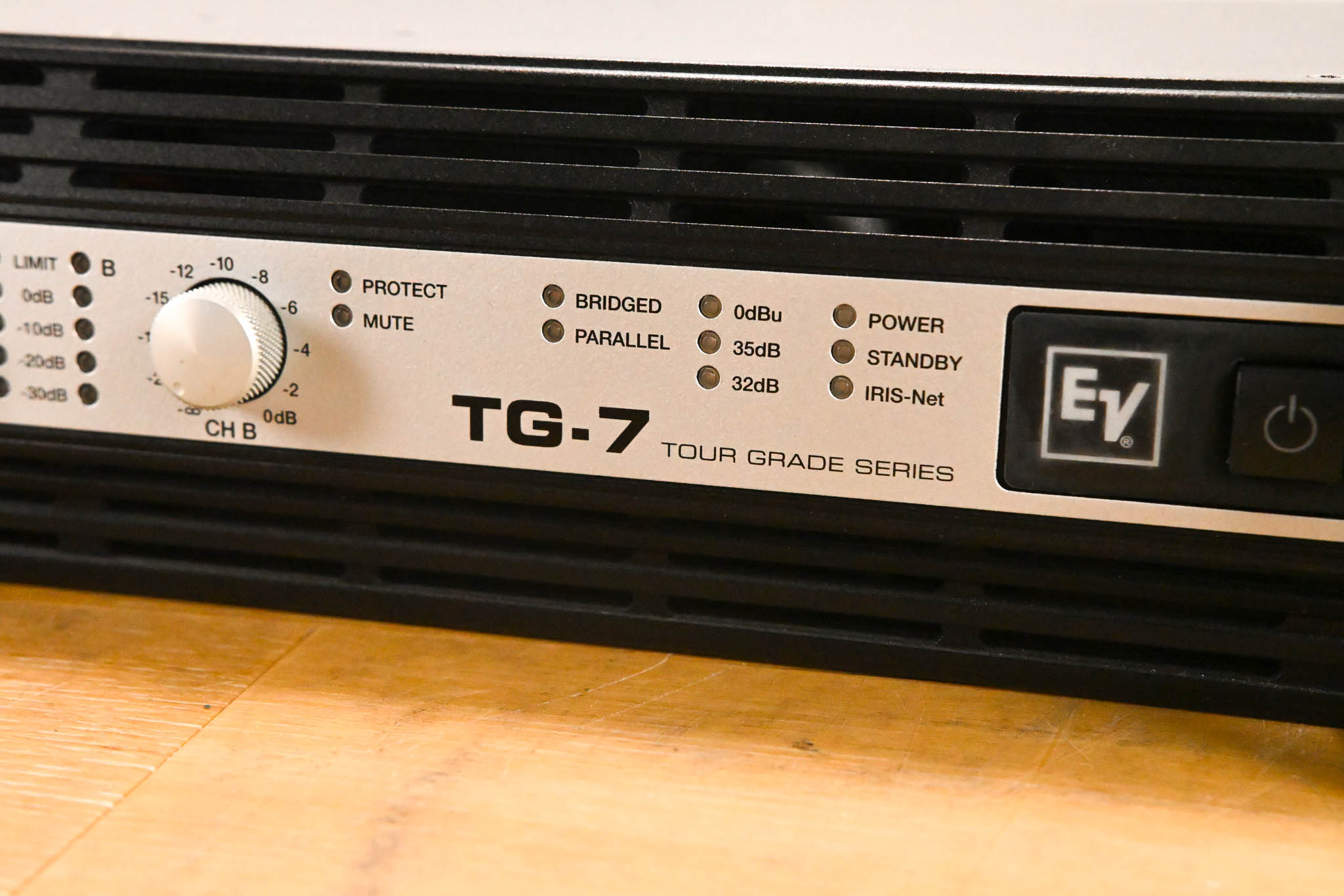 Electro-Voice (EV) TG-7 Tour-Grade Stereo Power Amplifier