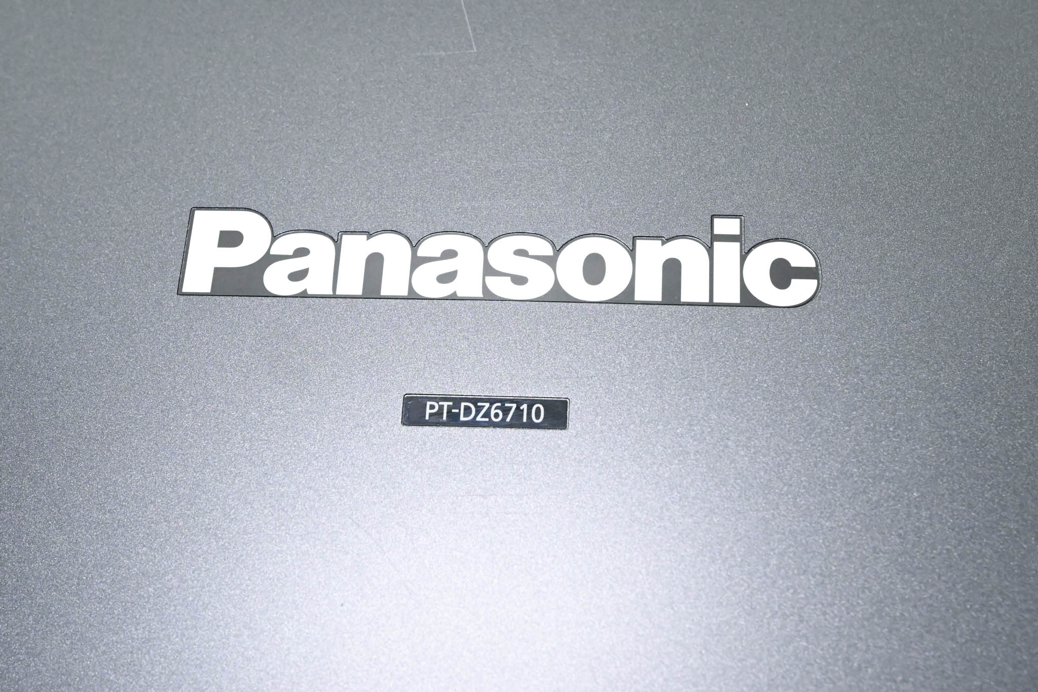 Panasonic PT-DZ6710UL 6,000-Lumen WUXGA Large Venue DLP Projector