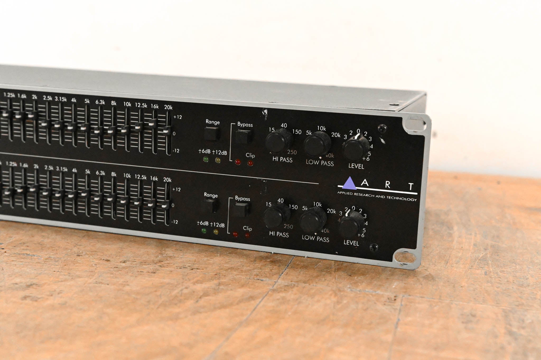 ART EQ-355 Dual-Channel 31-Band Graphic Equalizer