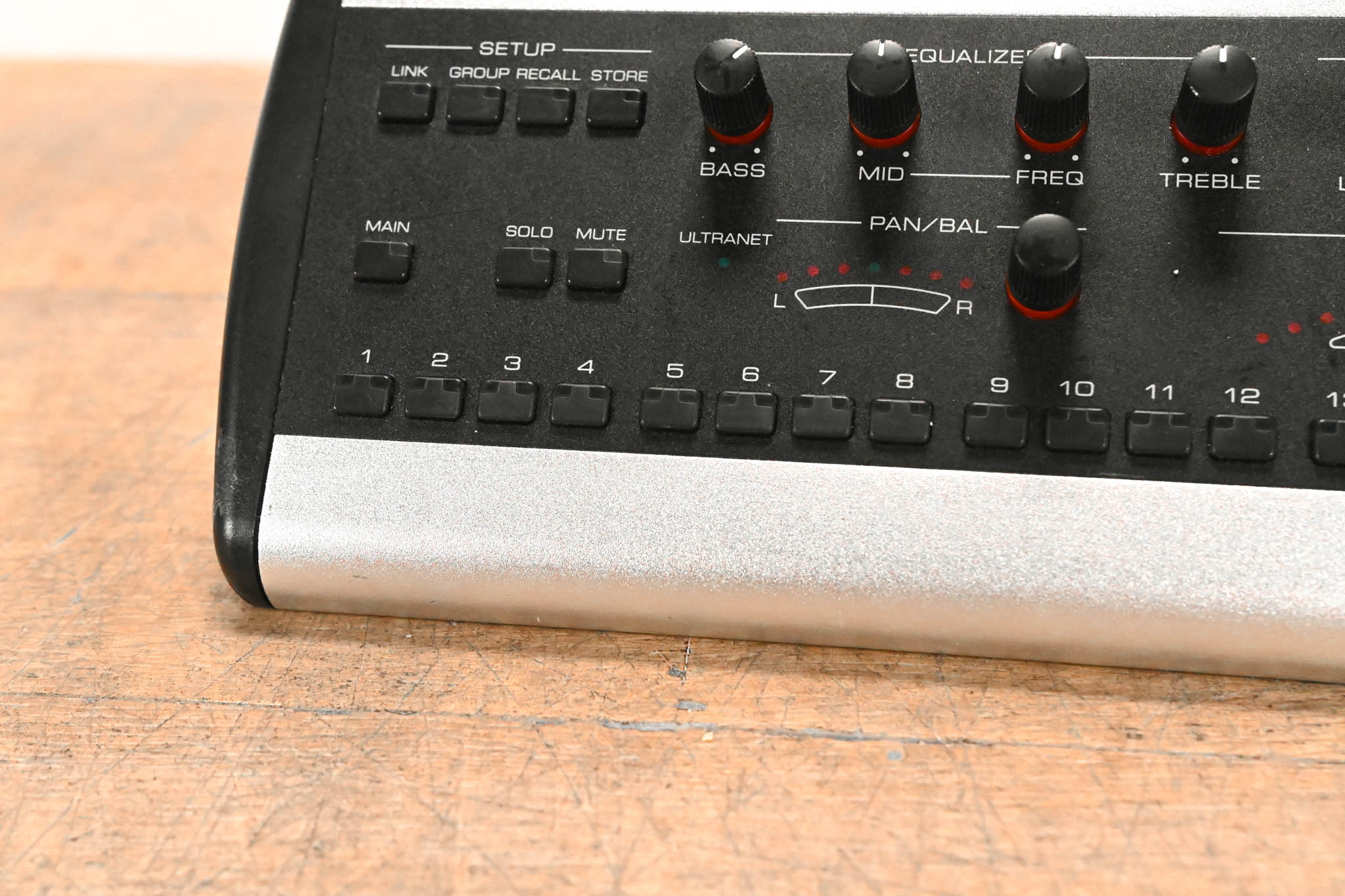 Behringer Powerplay P16-M 16-Channel Digital Personal Mixer