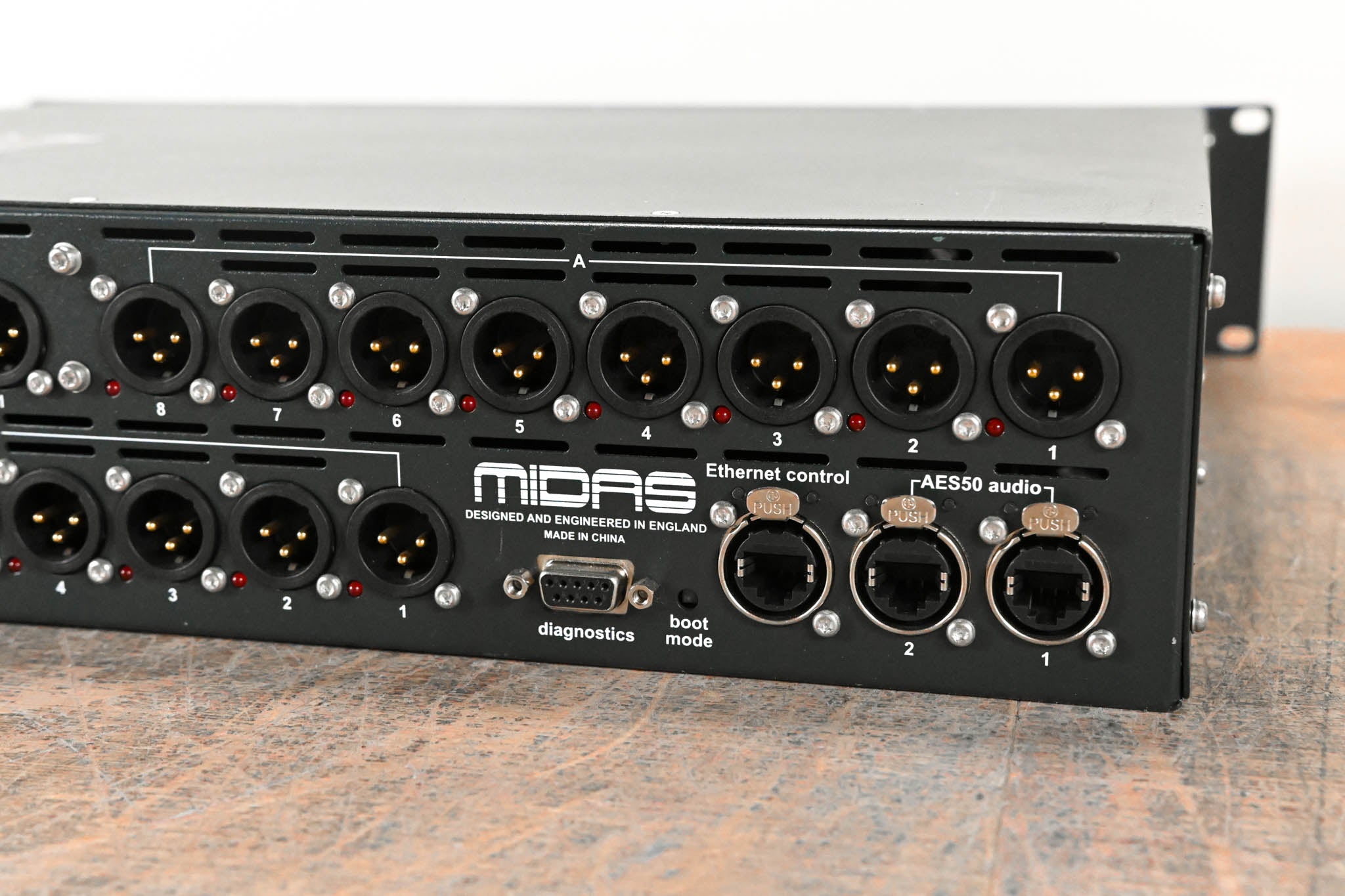 Midas DL152 PRO Series 24-Output Stage Box