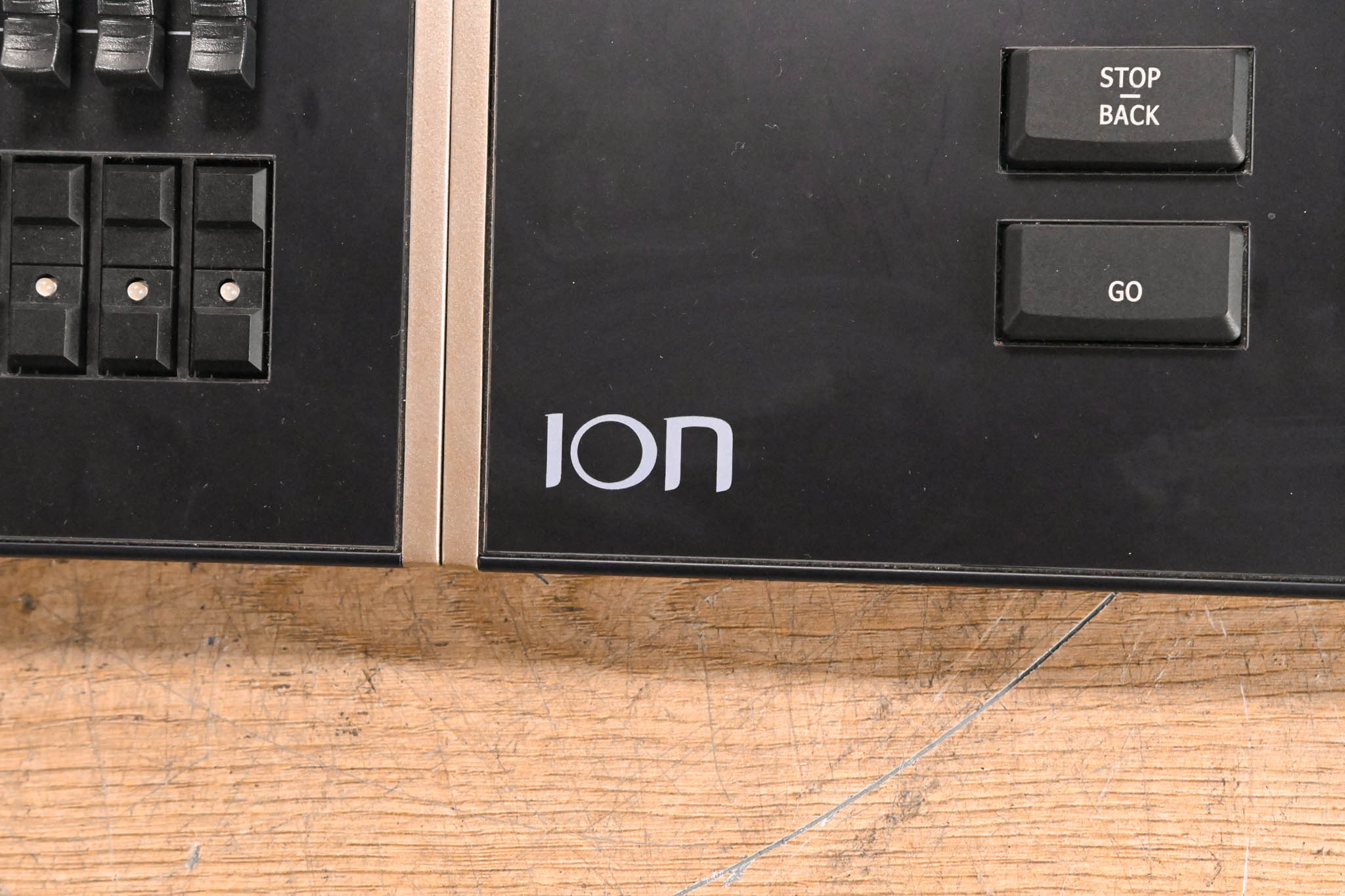 ETC ION 1000 Lighting Console with ETC 2x10 Universal Fader Wing