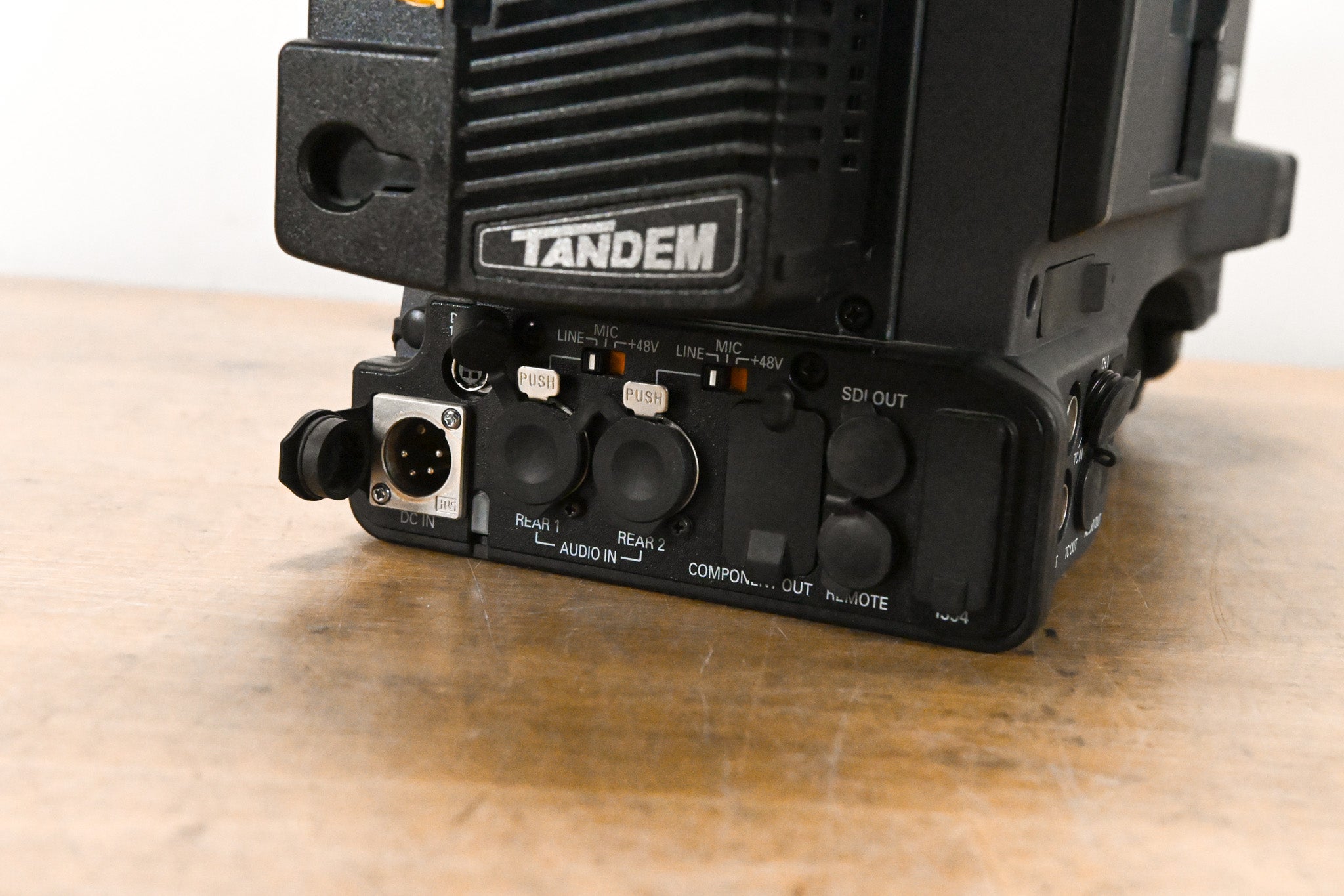 Panasonic AG-HPX500P 2/3" Shoulder-Mounted P2HD Camcorder
