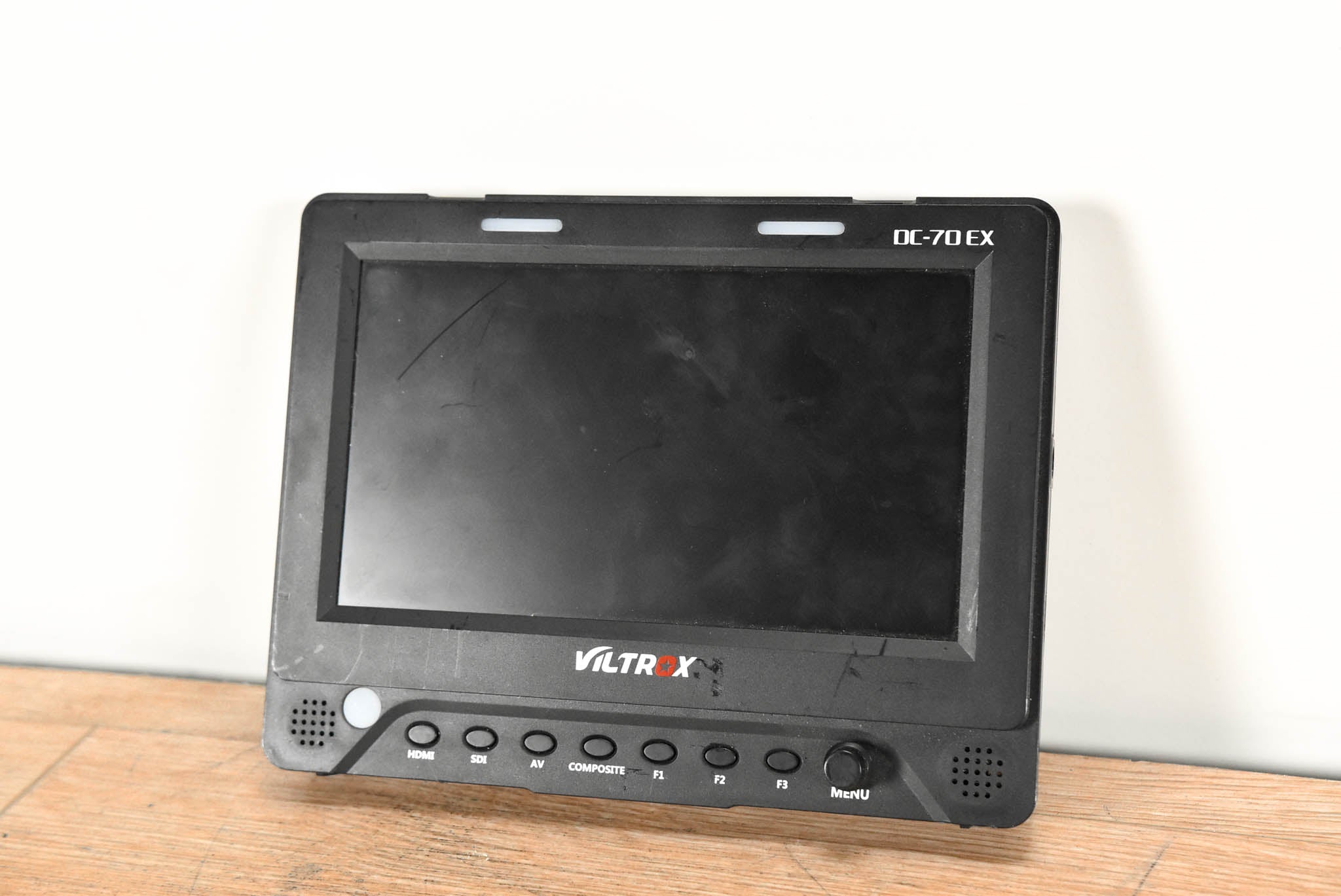 Viltrox DC-70 EX Clip-On LCD Monitor