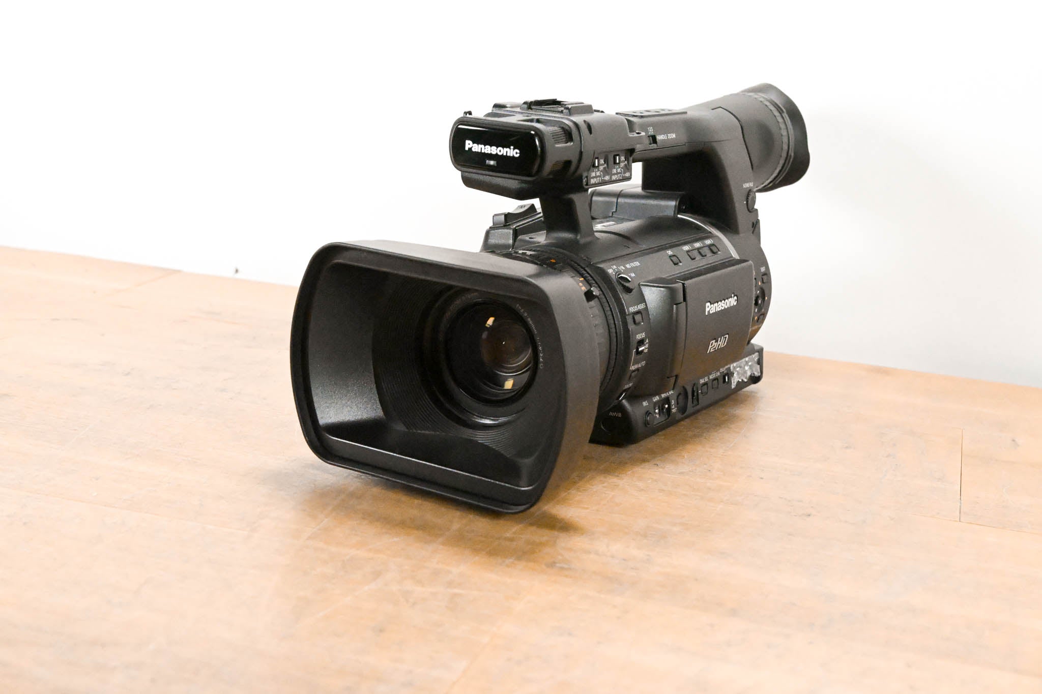 Panasonic AG-HPX250P P2 HD Handheld Camcorder