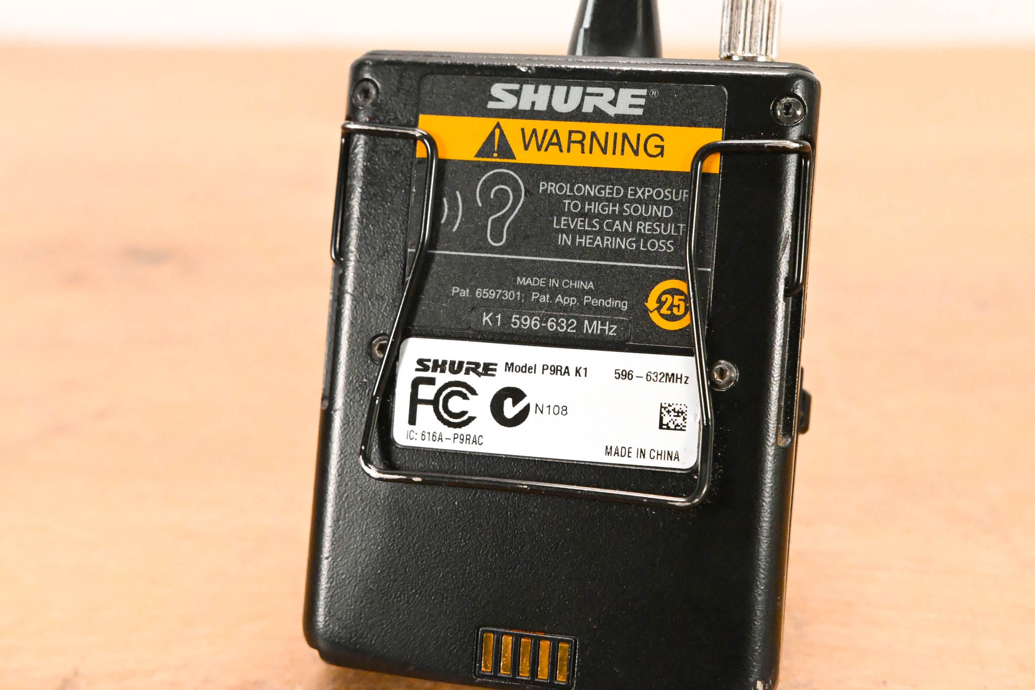 Shure P9RA-K1 Wireless Bodypack Receiver - K1 Band: 596-632 MHz