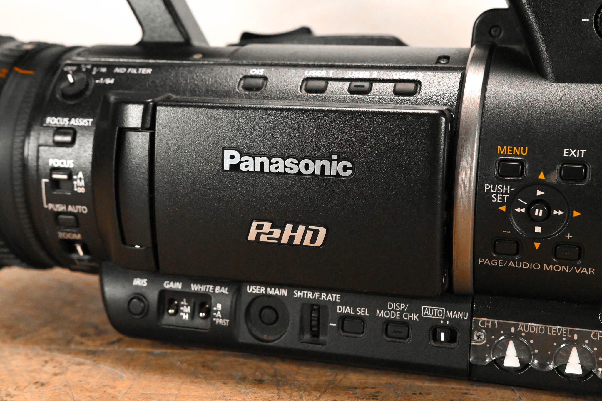 Panasonic AG-HPX255P P2 HD Handheld Camcorder CG01QM9