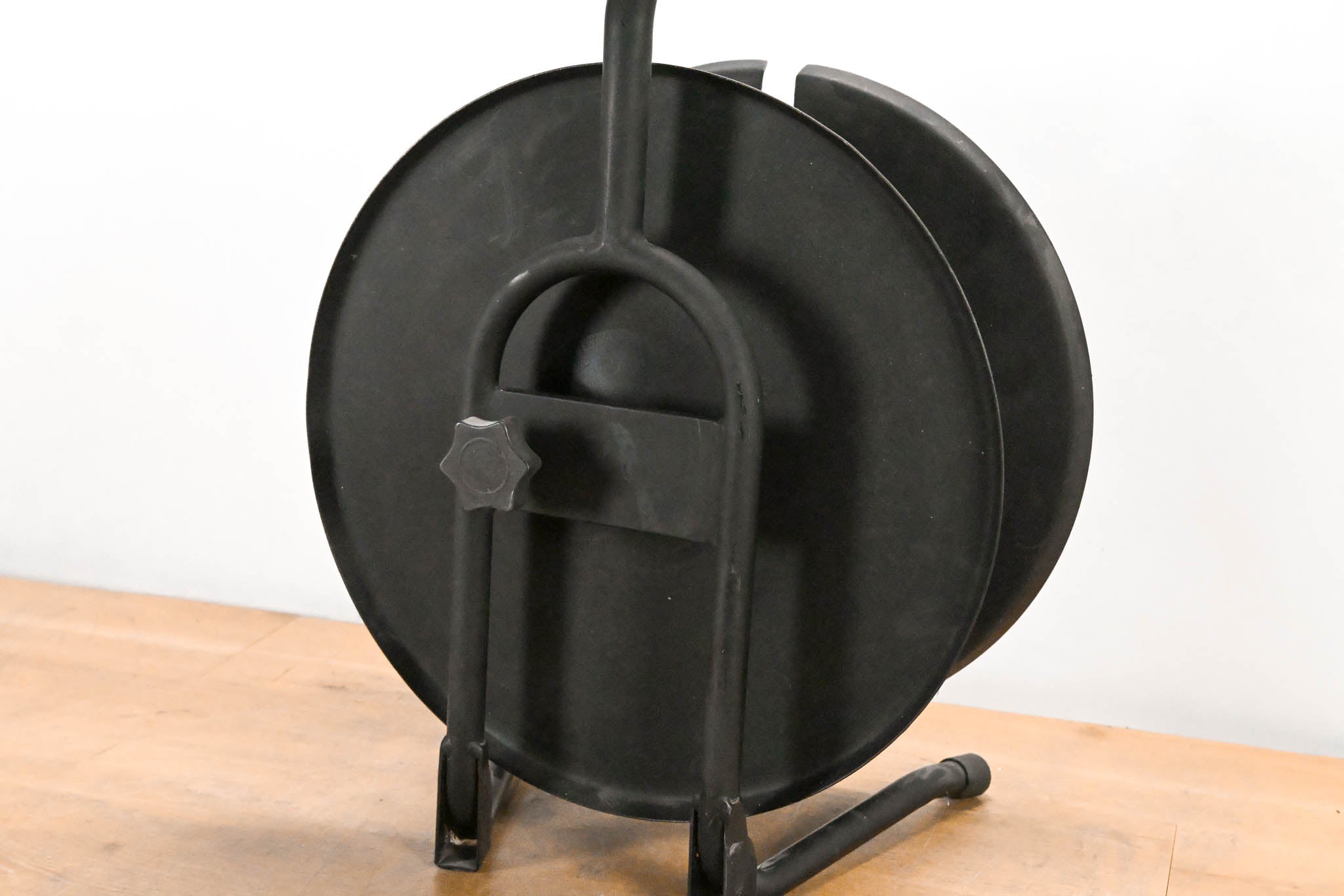 Elite Core EC-BLANK-REEL Cable Drum with D-Series Hole Punch