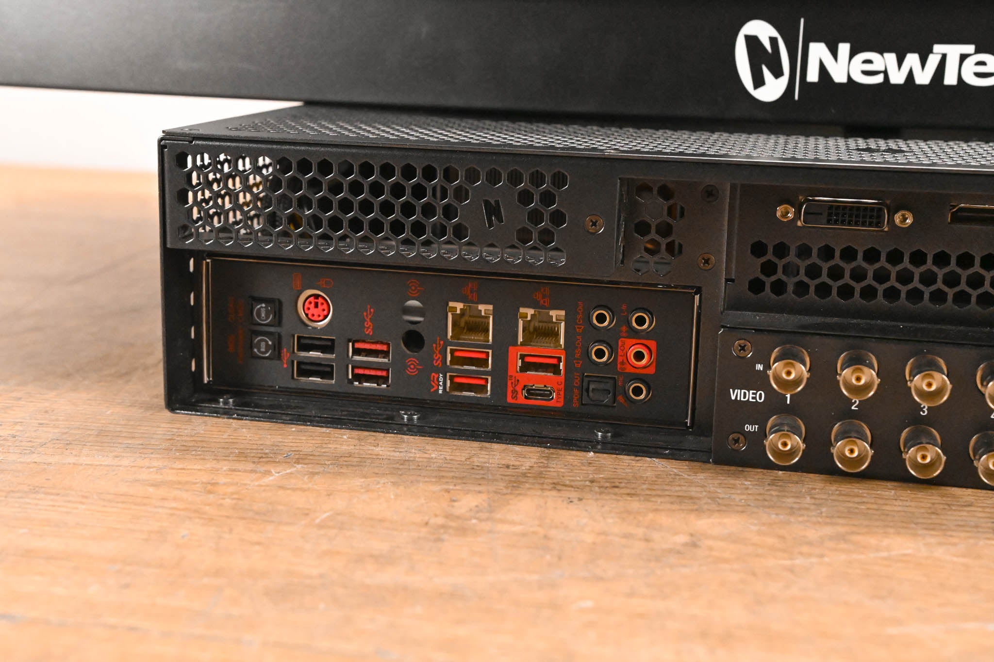 NewTek (Vizrt) TriCaster TC1 Live Production System w/ TC1 Control Panel