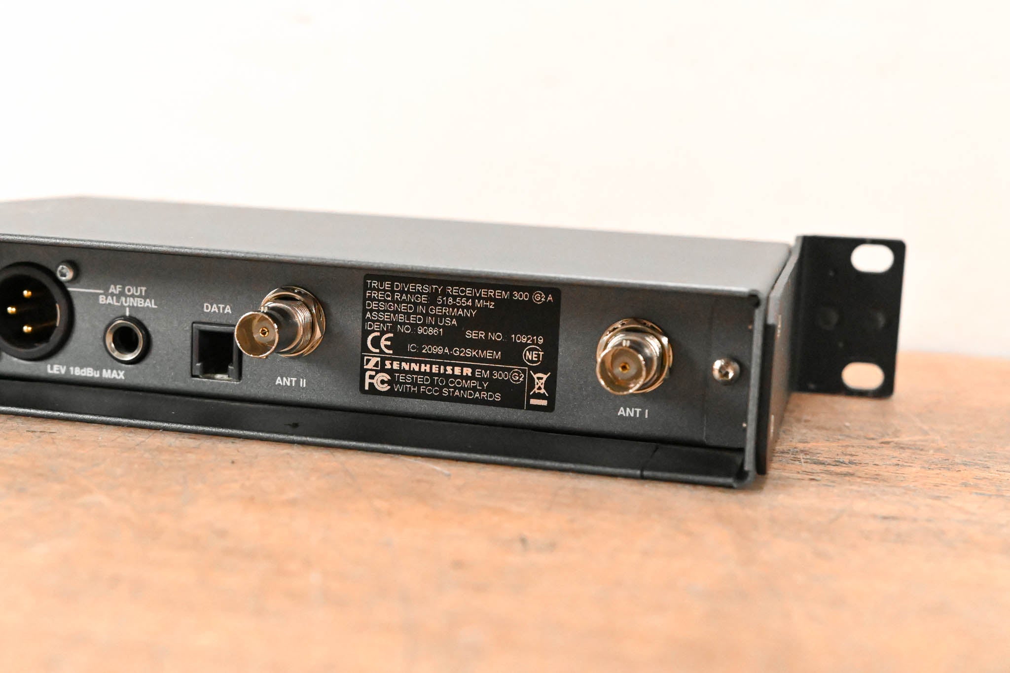 Sennheiser ew 300 G2 Handheld Wireless System 518-554MHz NO POWER SUPPLY