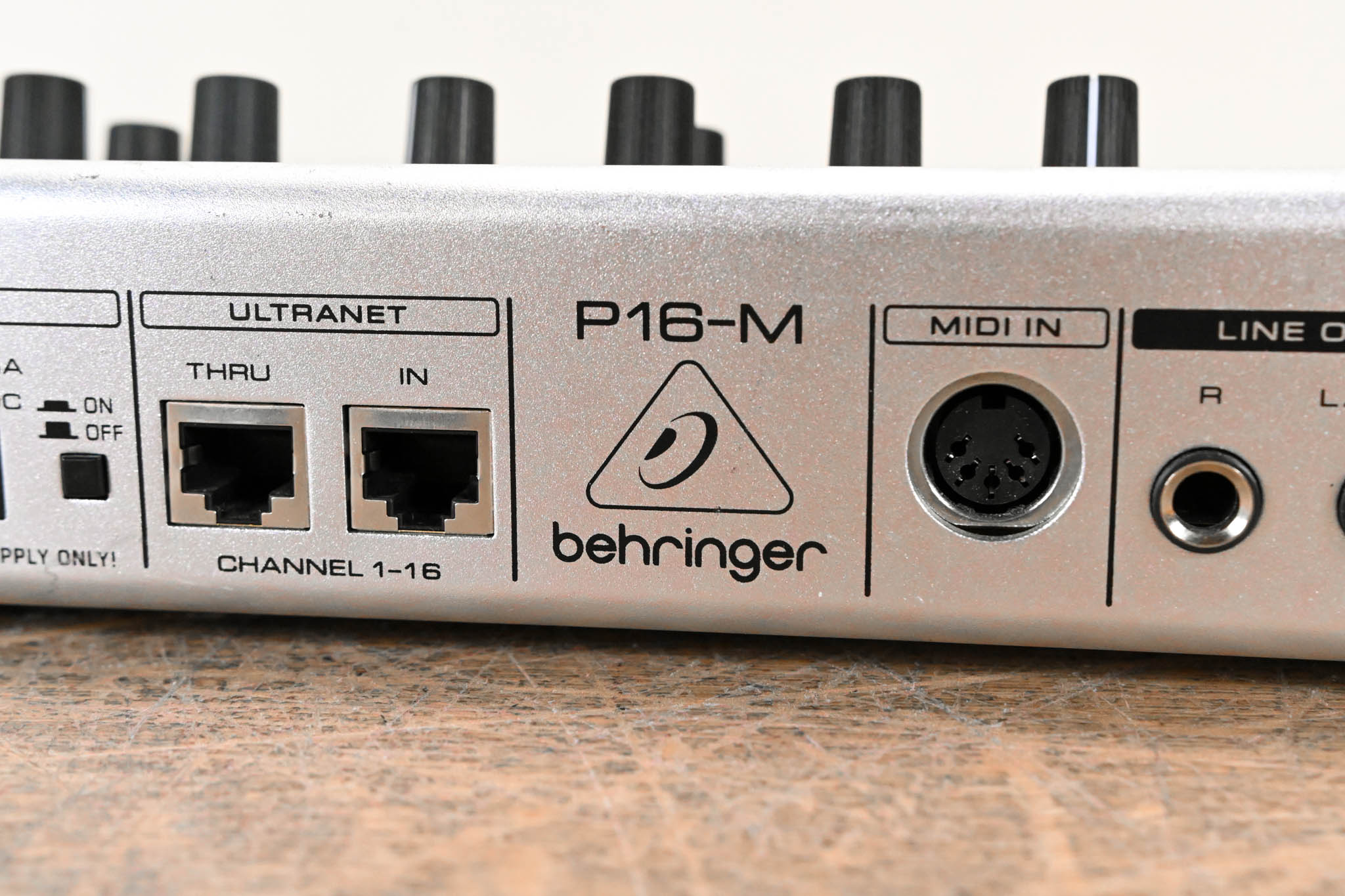 Behringer Powerplay P16-M 16-Channel Digital Personal Mixer