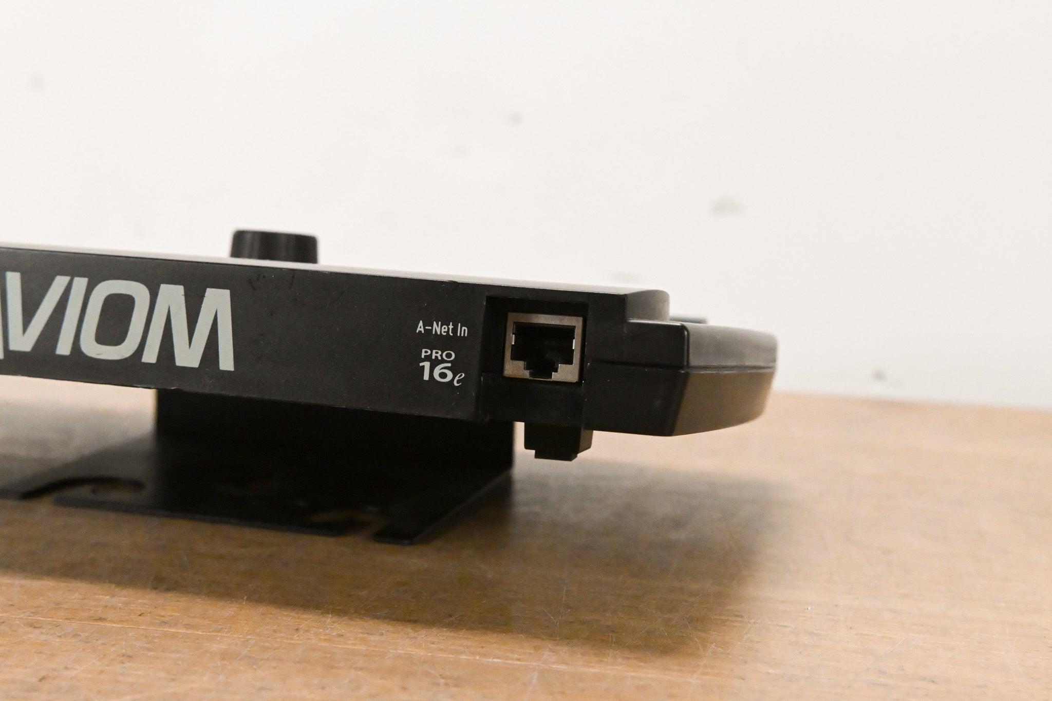 Aviom A320 16-Channel Personal Mixer