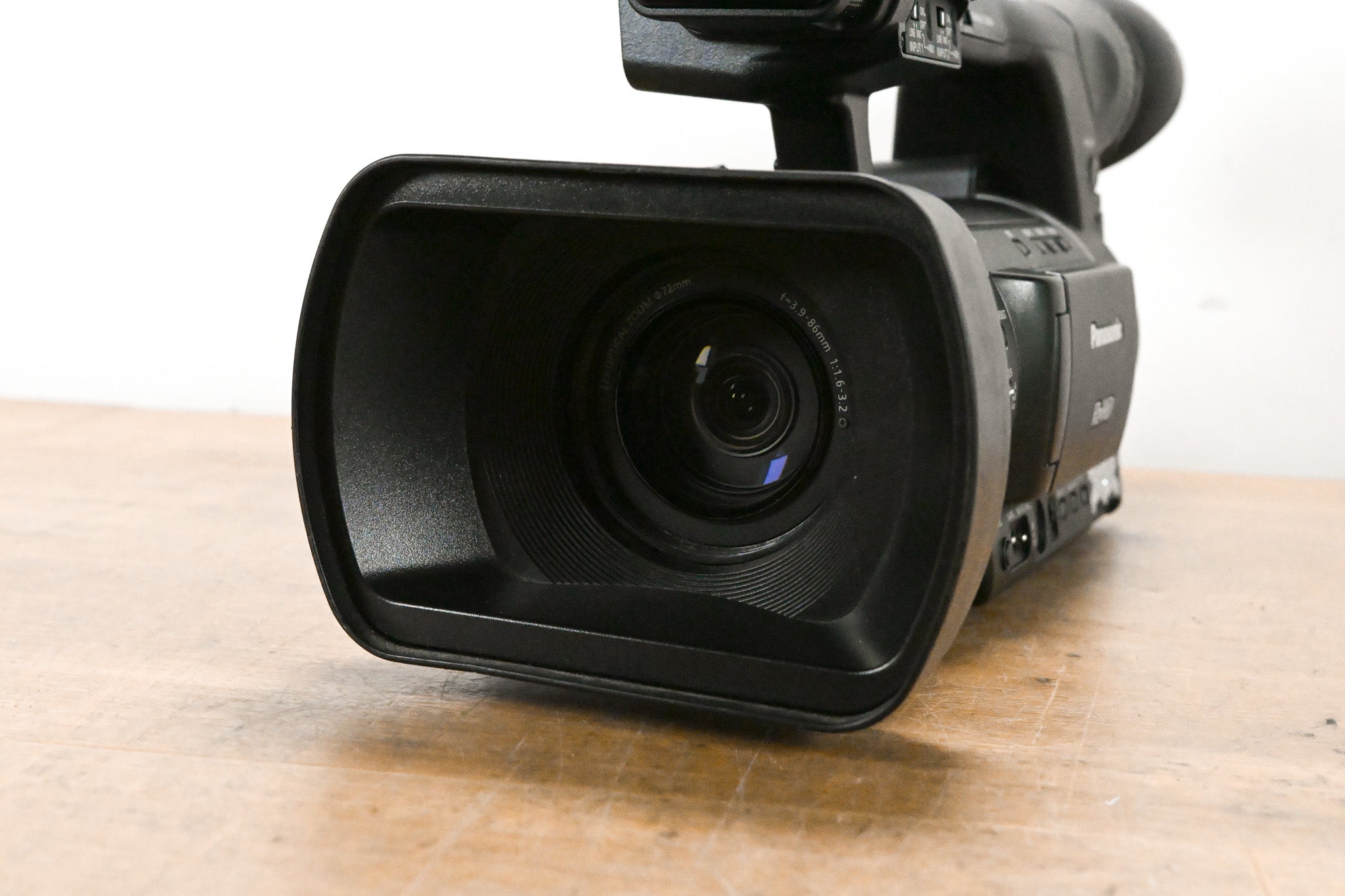 Panasonic AG-HPX250P P2 HD Handheld Camcorder