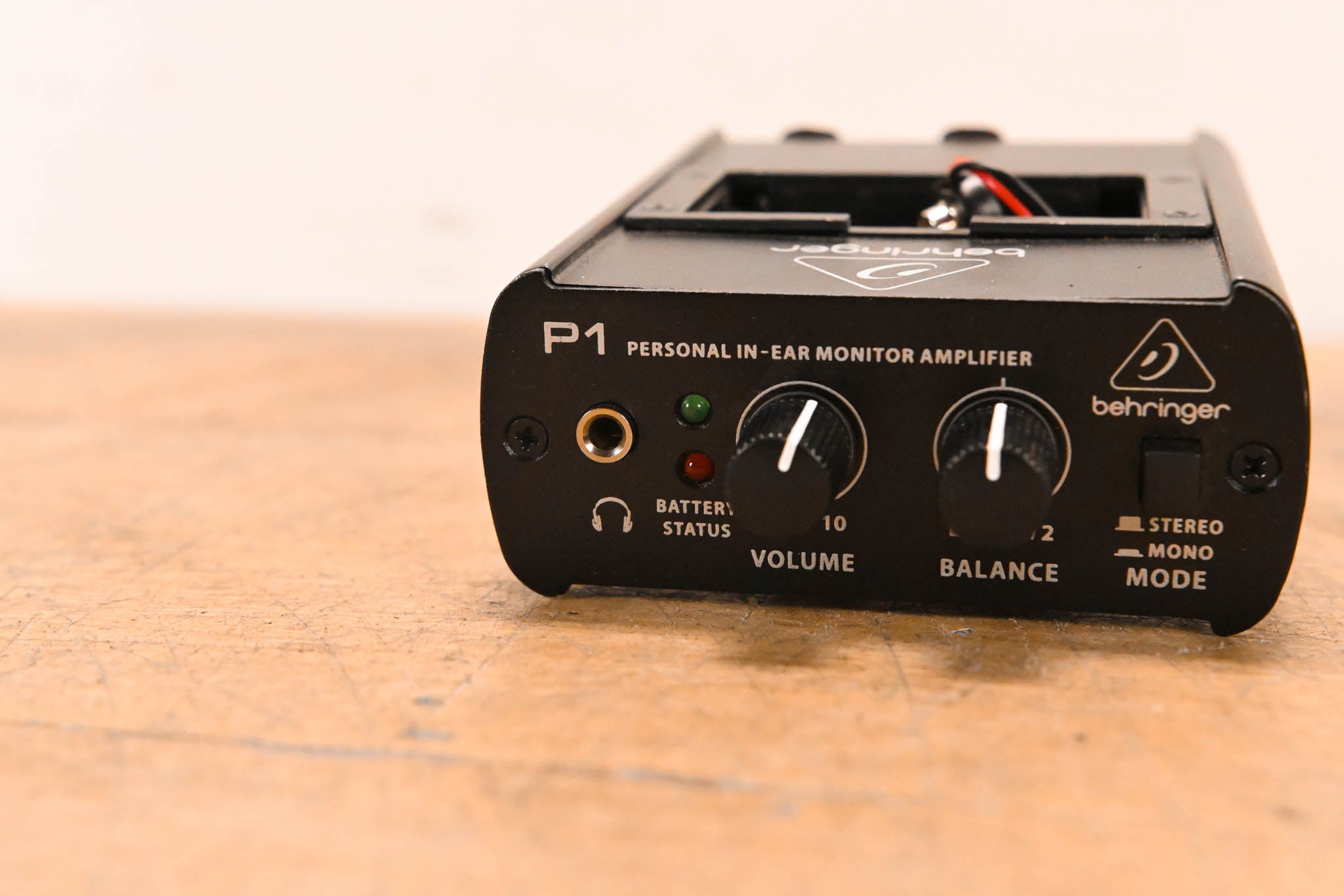 Behringer Powerplay P1 Personal In-Ear Monitor Amplifier