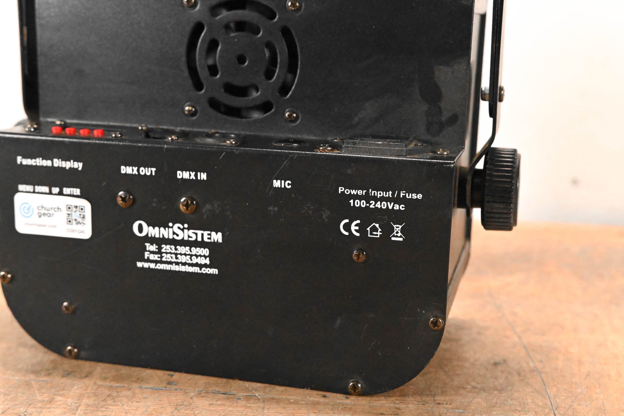 OmniSistem Thin Par Plus RGBW 6 x 10W RGBA Par Can Light