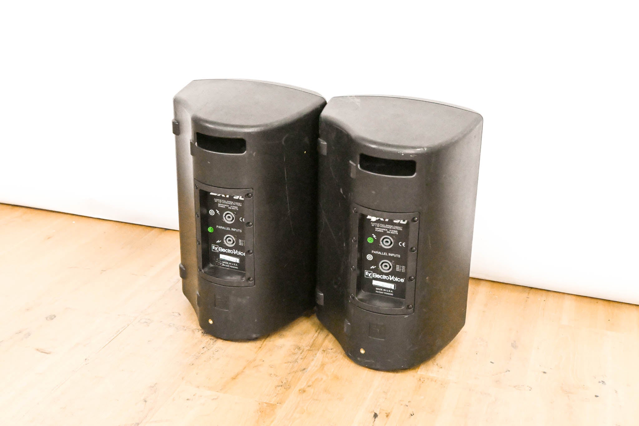Electro-Voice (EV) ZX1-90 8-inch Two-Way Passive Loudspeaker (PAIR)