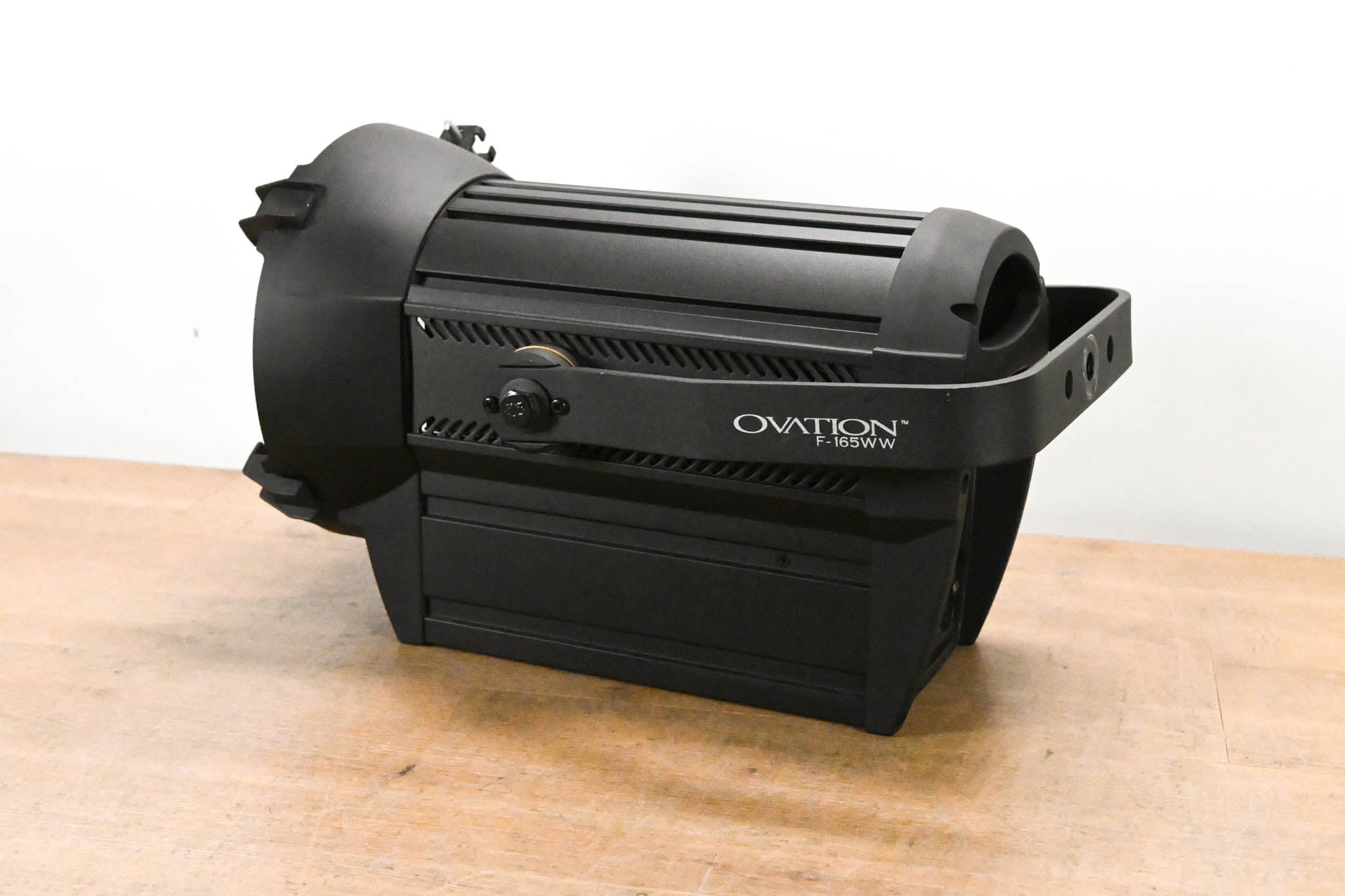 Chauvet Ovation F-165WW V2 Warm White LED Fresnel
