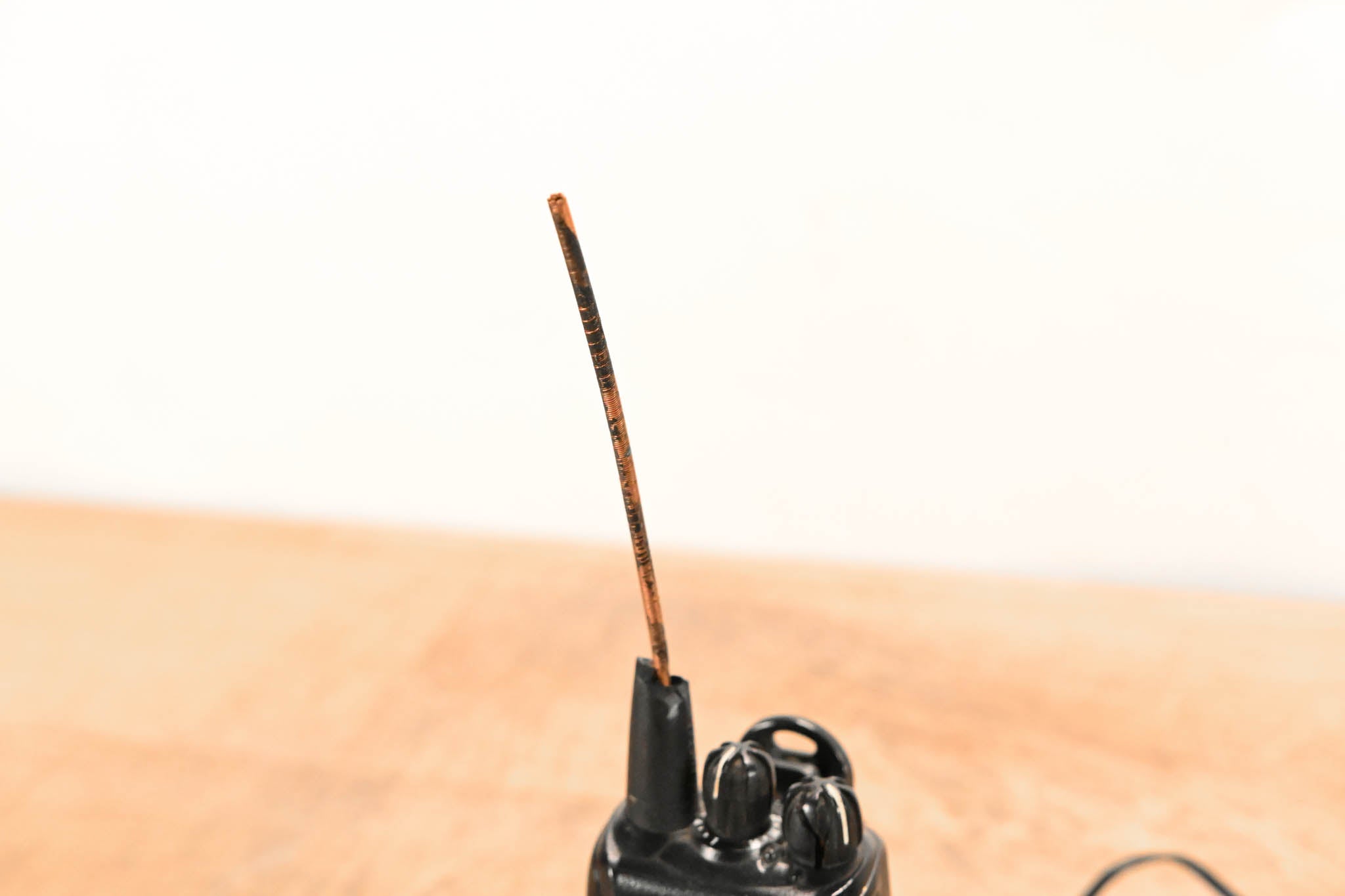 Kenwood TK-3360 UHF Radio with KNB-25A Battery and KSC-25 Charger