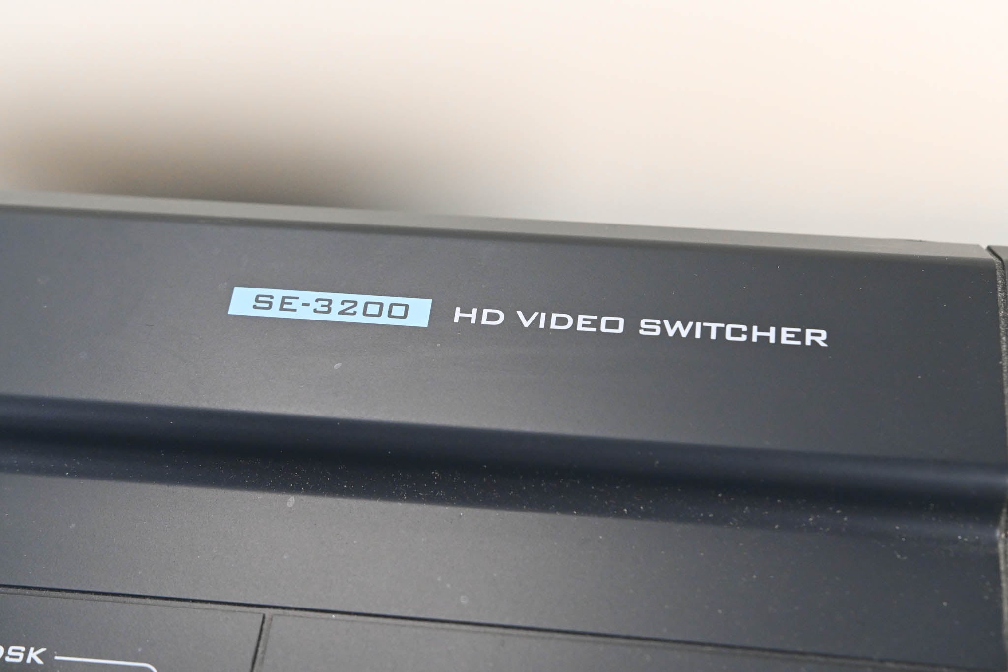 Datavideo SE-3200 HD 12-Channel Digital Video Switcher