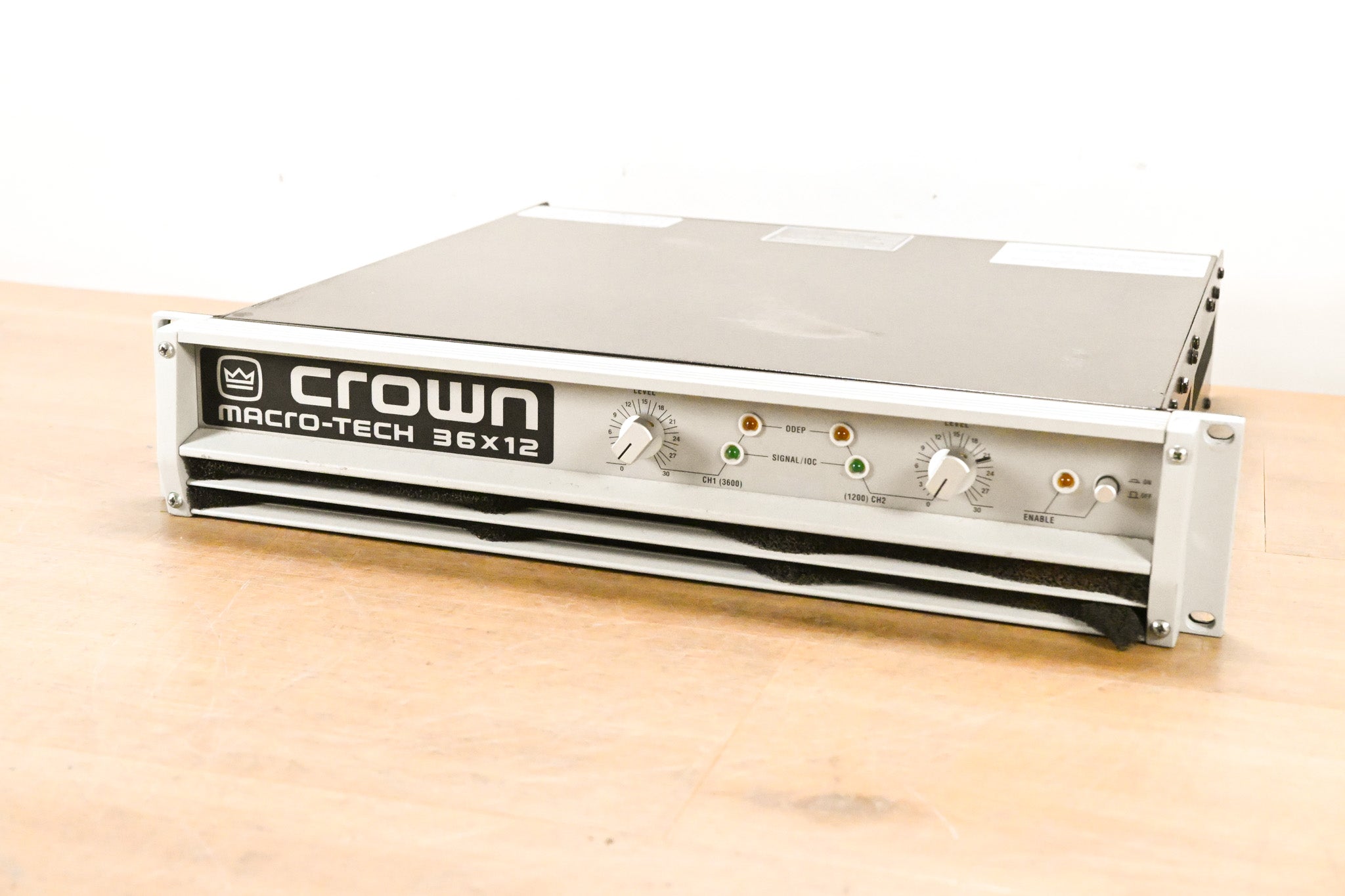 Crown Macro-Tech 36x12 2-Channel Power Amplifier
