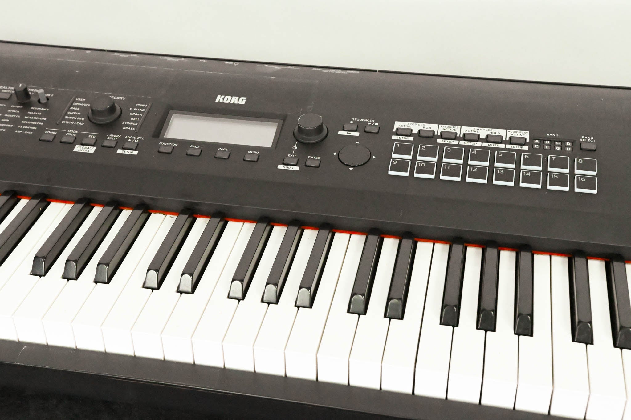 Korg Kross 2 88-Key Synthesizer Workstation