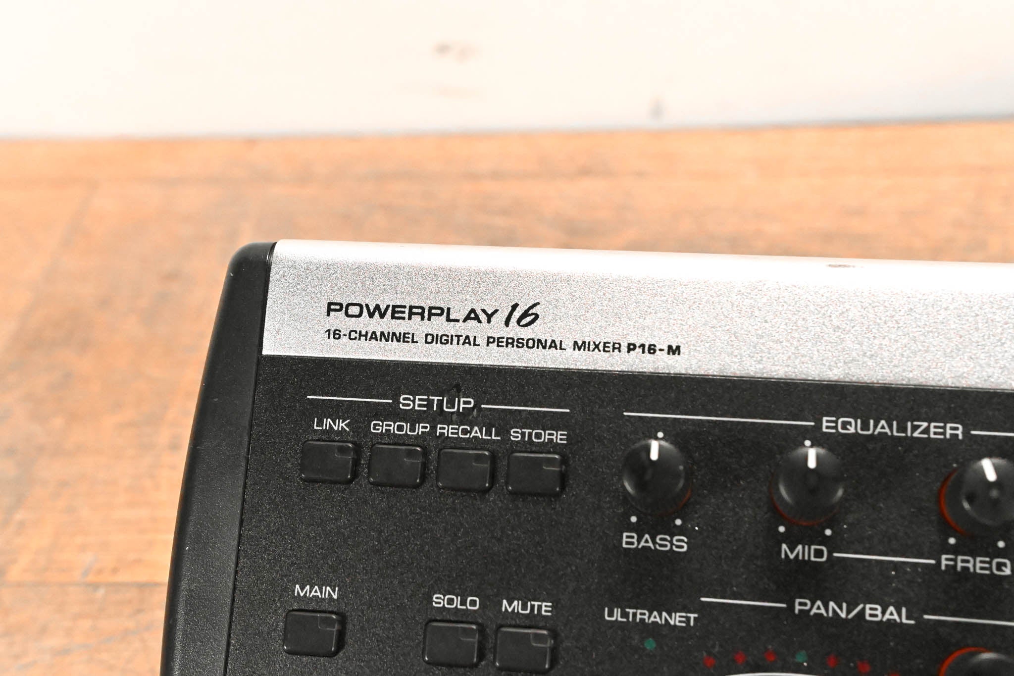 Behringer Powerplay P16-M 16-Channel Digital Personal Mixer
