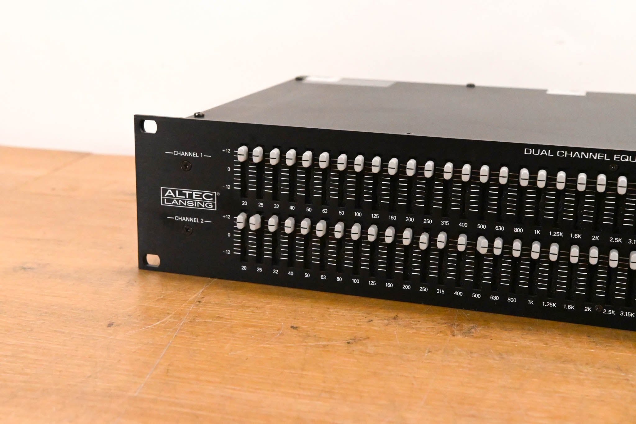 Altec Lansing 1432A 31 Band Graphic Equalizer