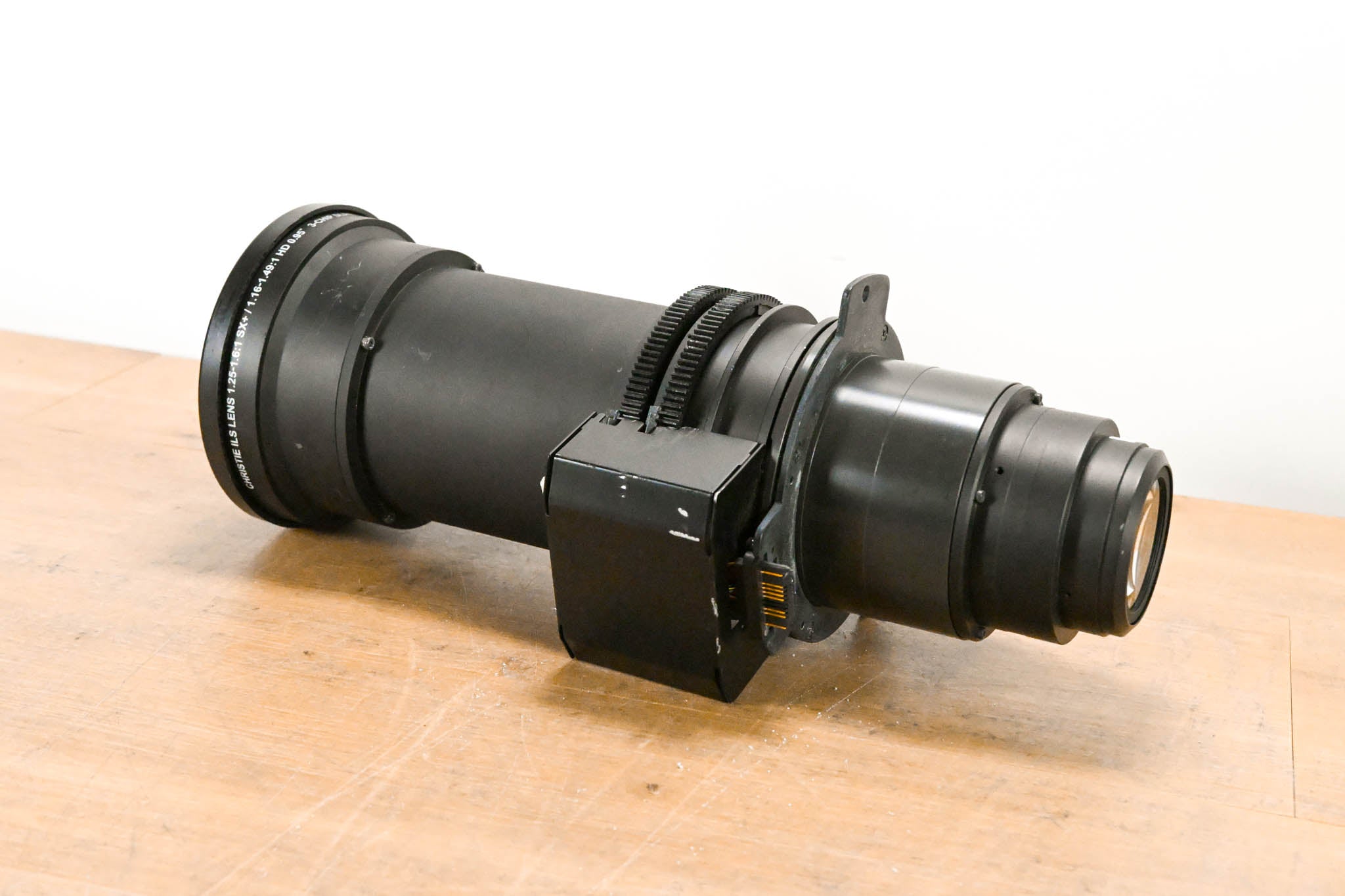 Christie ILS LENS 1.25-1.6:1 SX+/1.16-1.49:1 HD 0.95 3-Chip DLP Lens