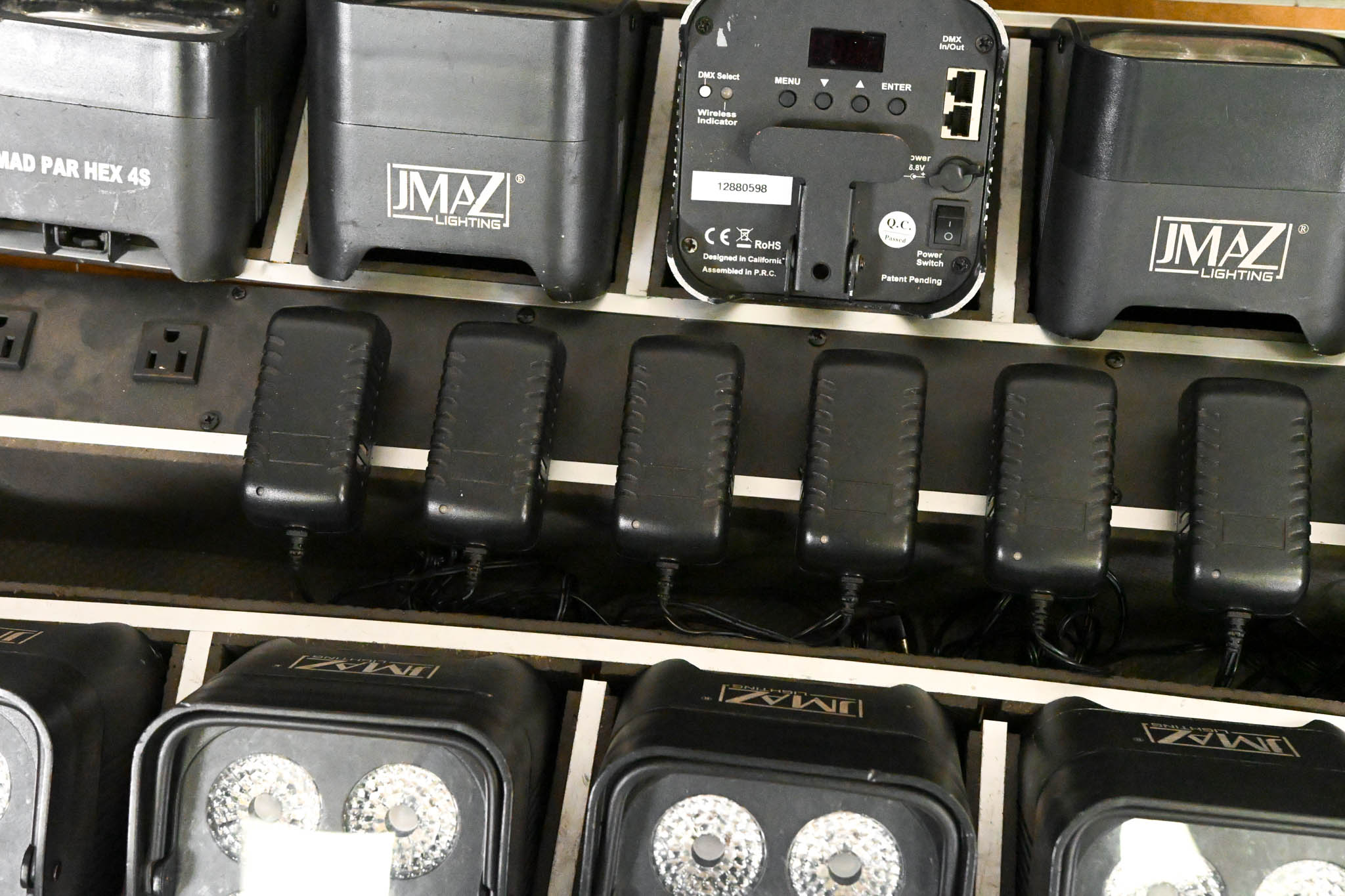 JMAZ Lighting MAD PAR HEX 4S 9x Battery LED Uplights w/ Charging Case