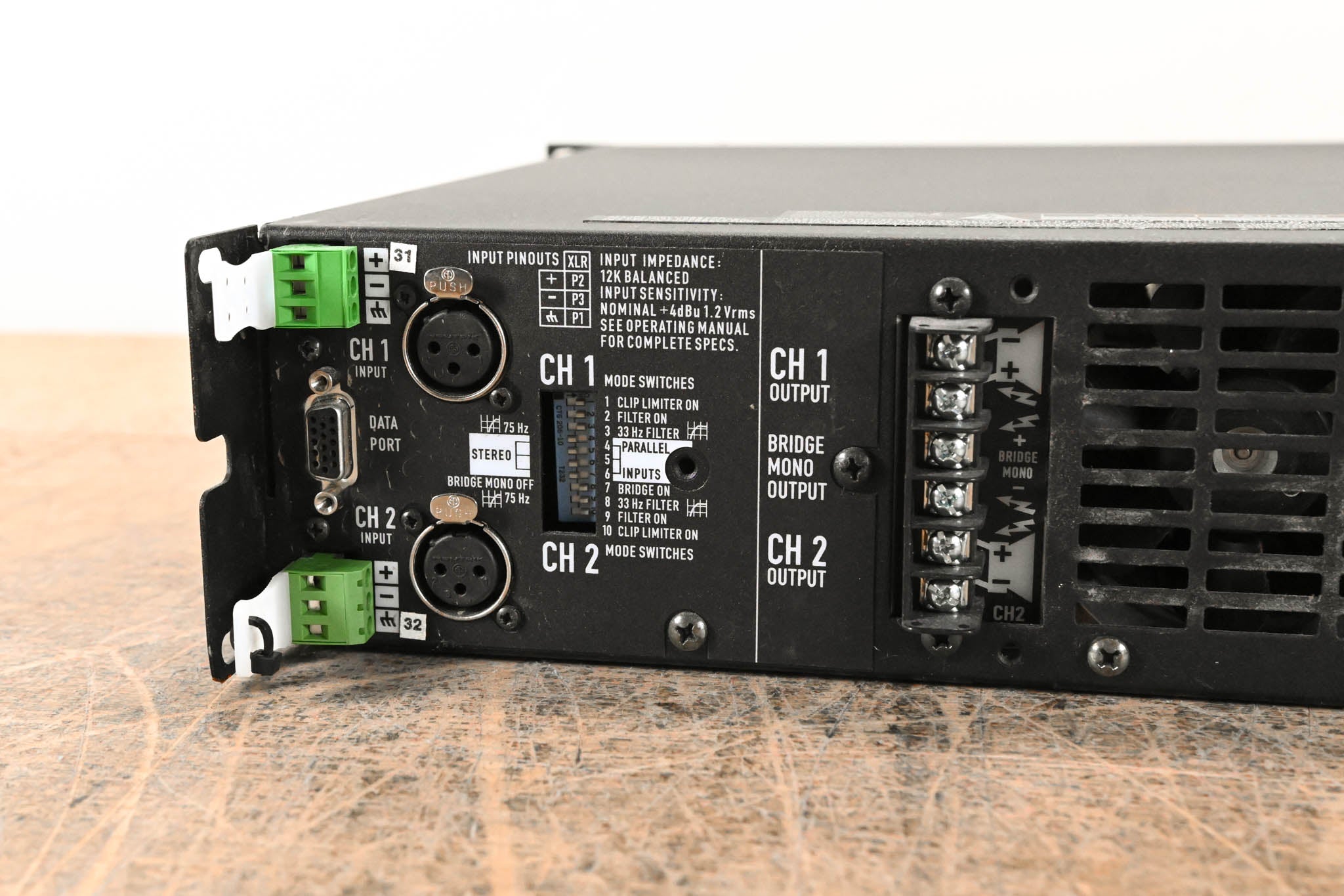 QSC CX702 2-Channel 700W Power Amplifier