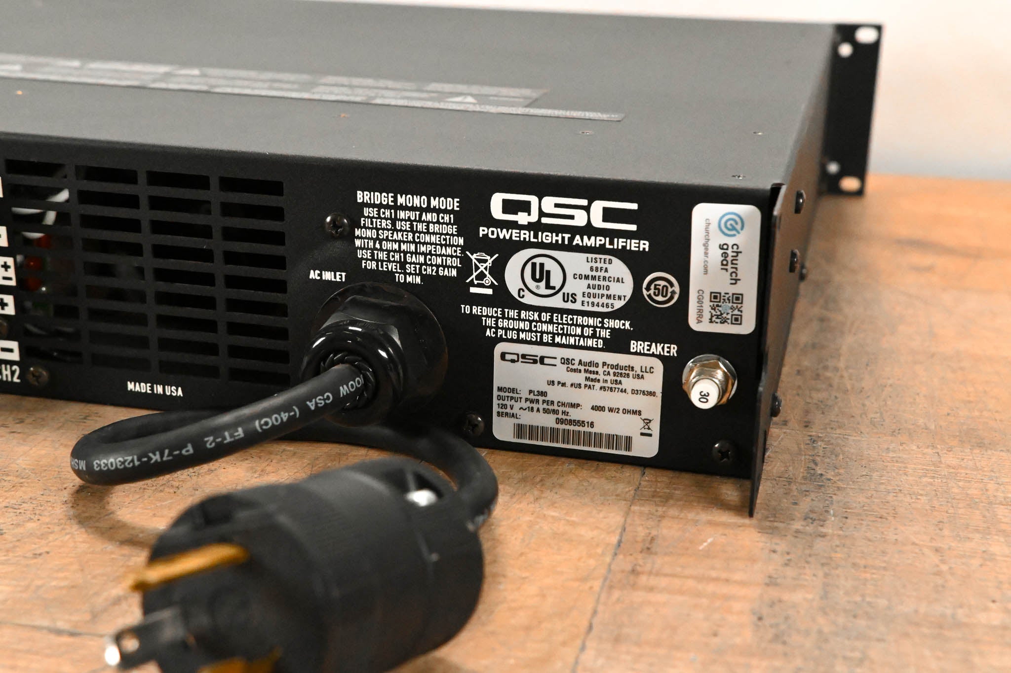QSC PL380 Powerlight 3 Series 2-Channel Power Amplifier