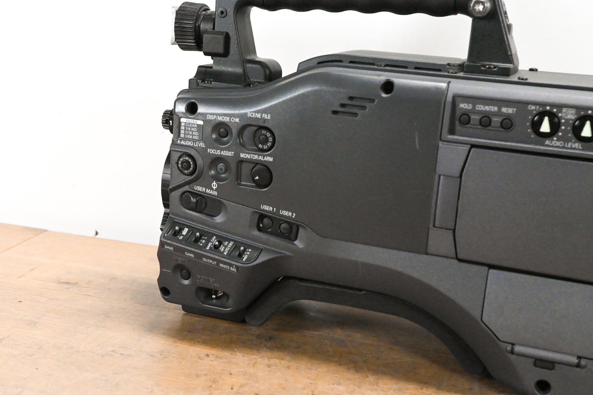 Panasonic AG-HPX500P 2/3" Shoulder-Mounted P2HD Camcorder