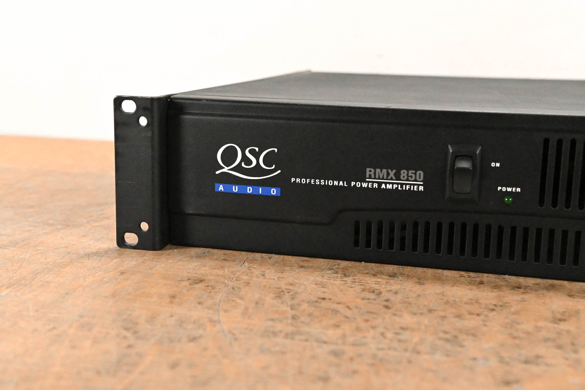 QSC RMX850 2-Channel Power Amplifier