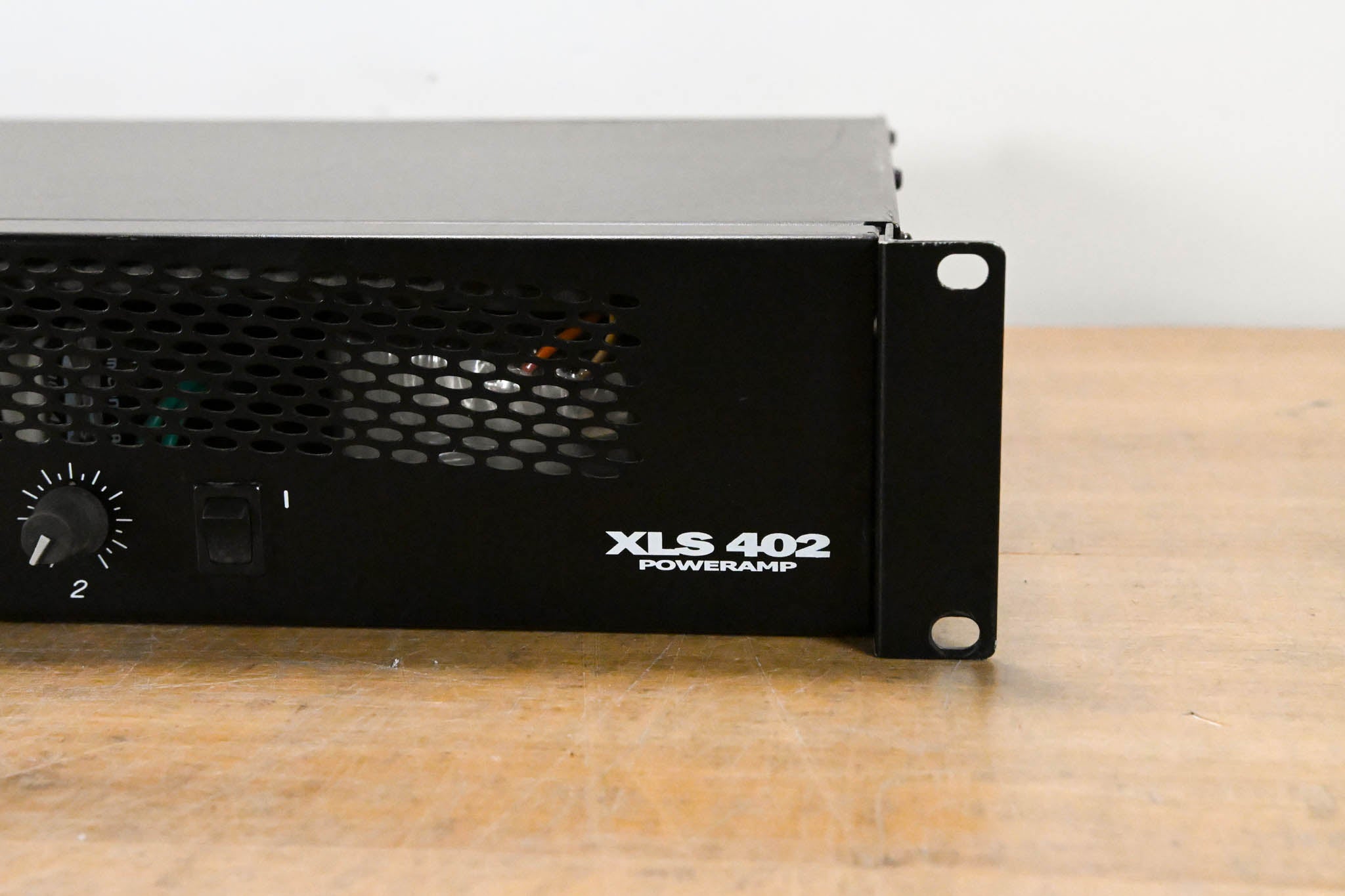 Crown XLS 402 2-Channel Power Amplifier