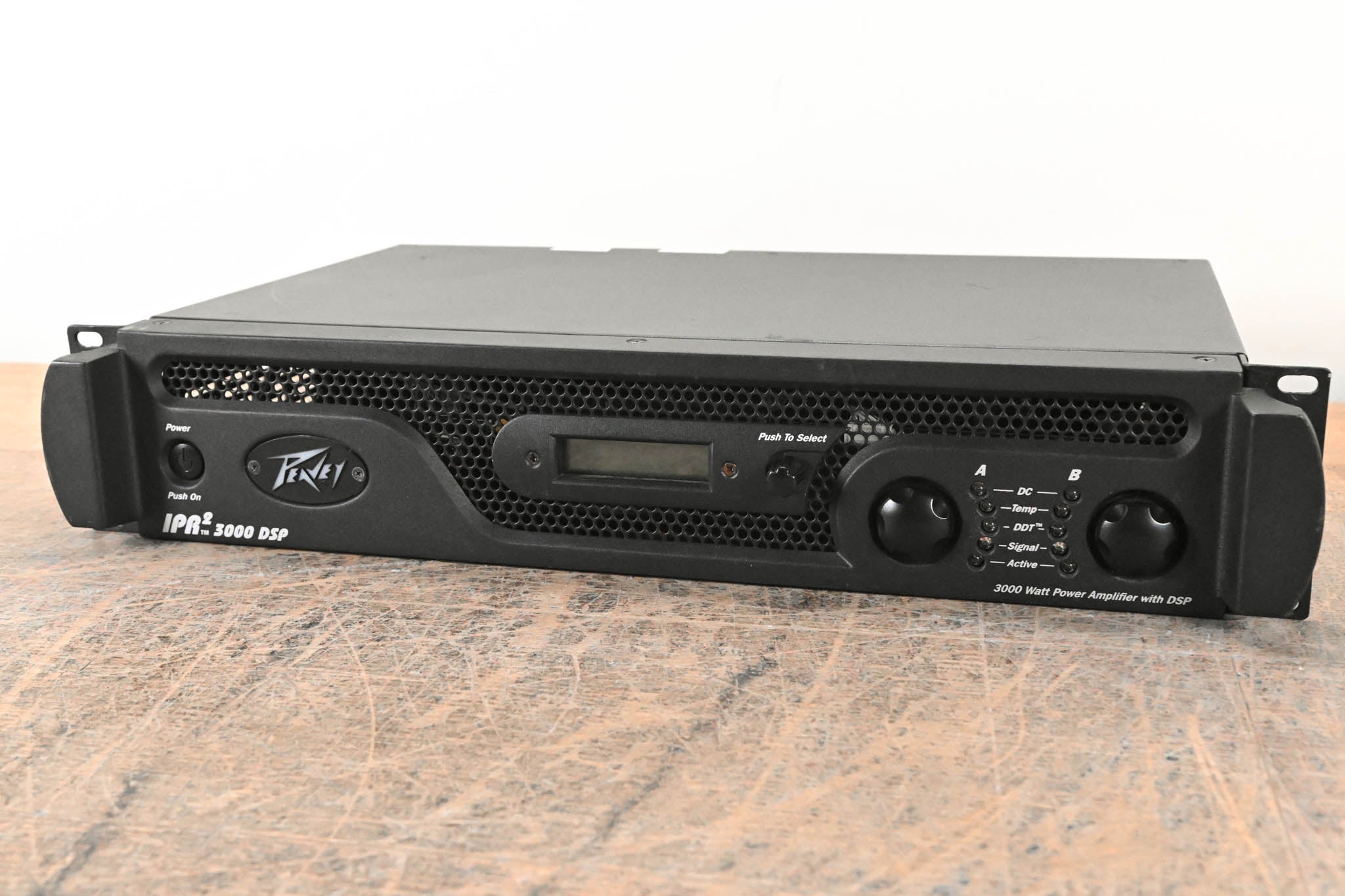 Peavey IPR2 3000 DSP 2-Channel 3000W Power Amplifier