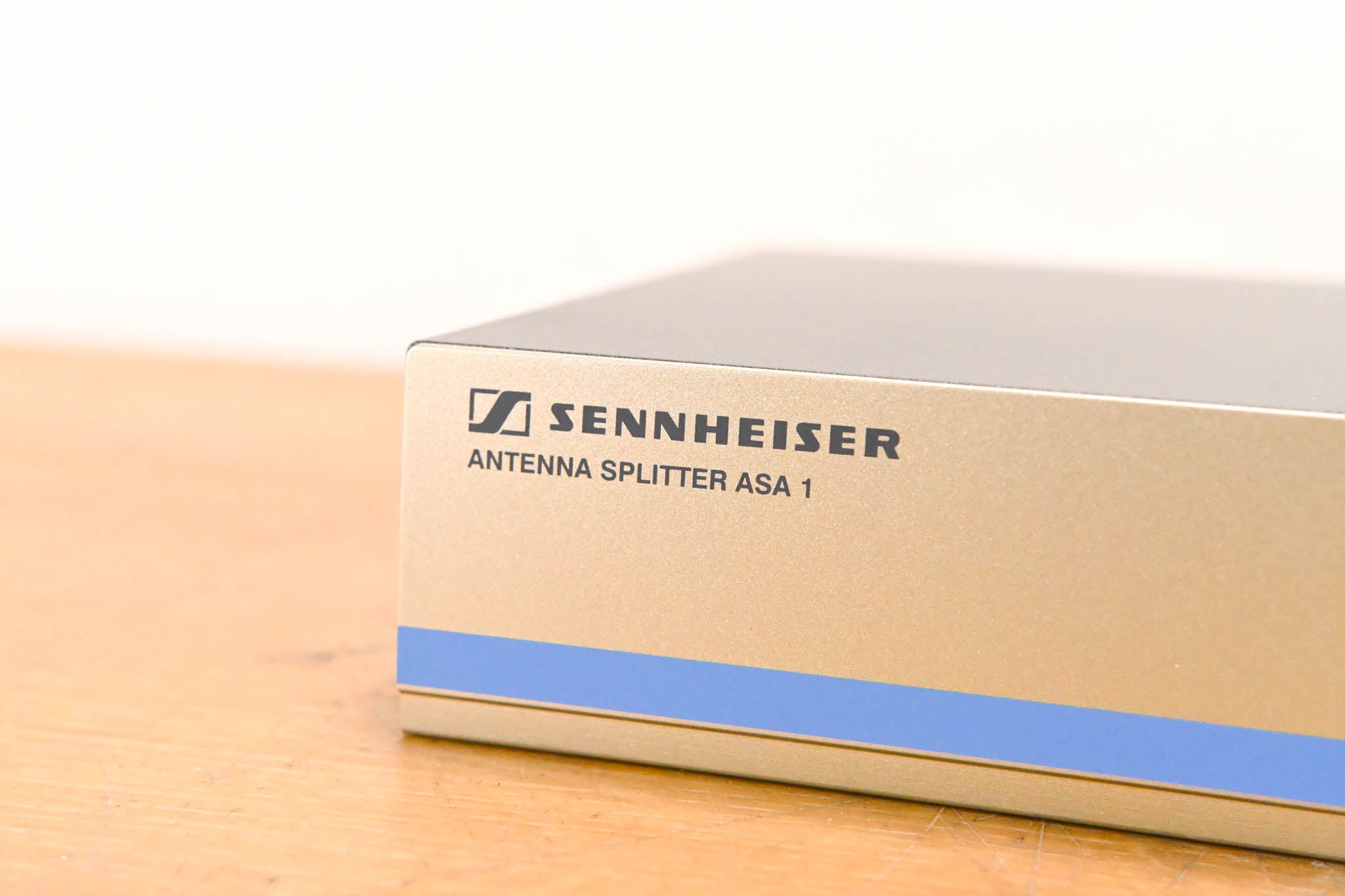 Sennheiser ASA 1 Active Antenna Splitter - 470-870 MHz (NO POWER SUPPLY)